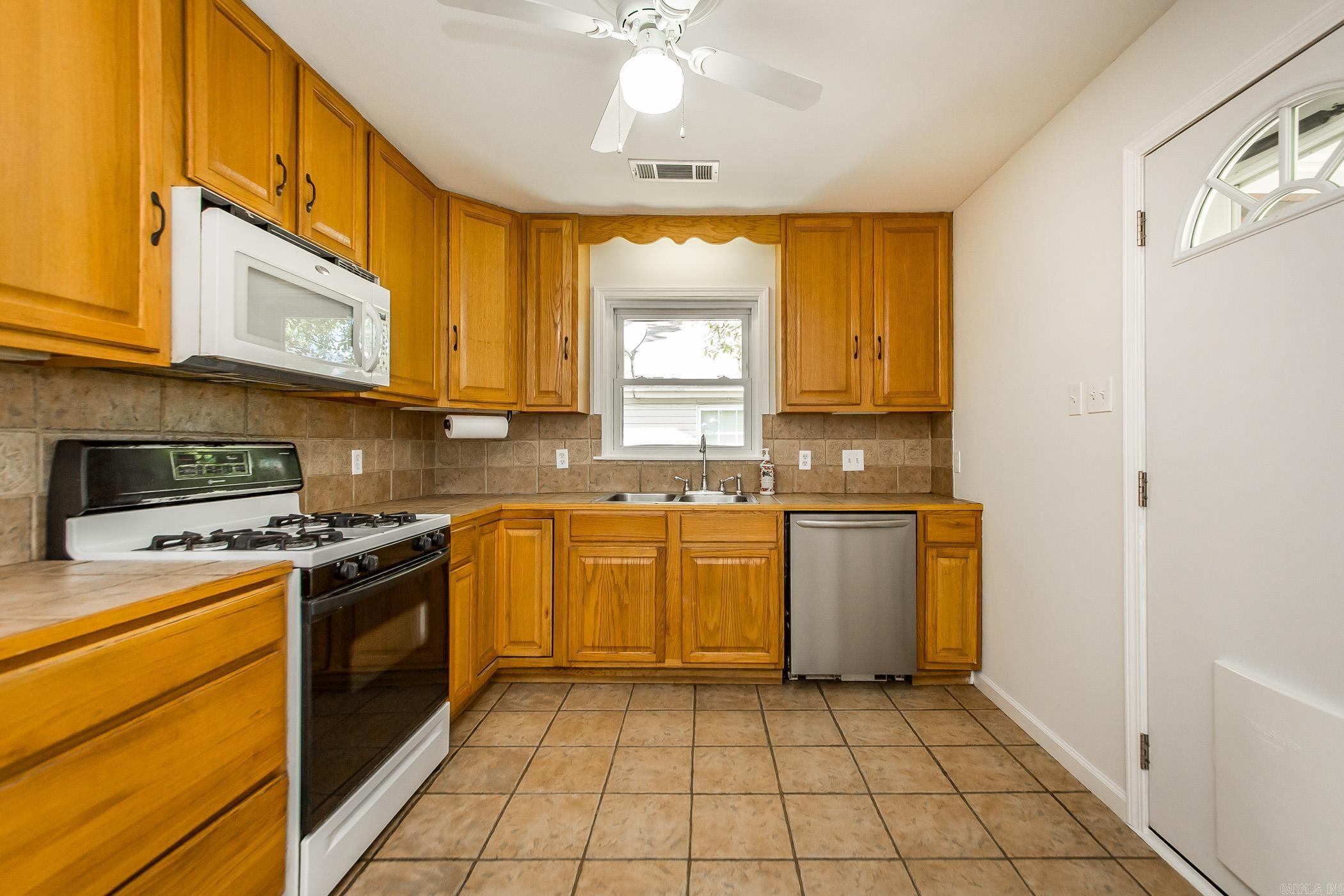 102  Sunset Lane  North Little Rock, AR