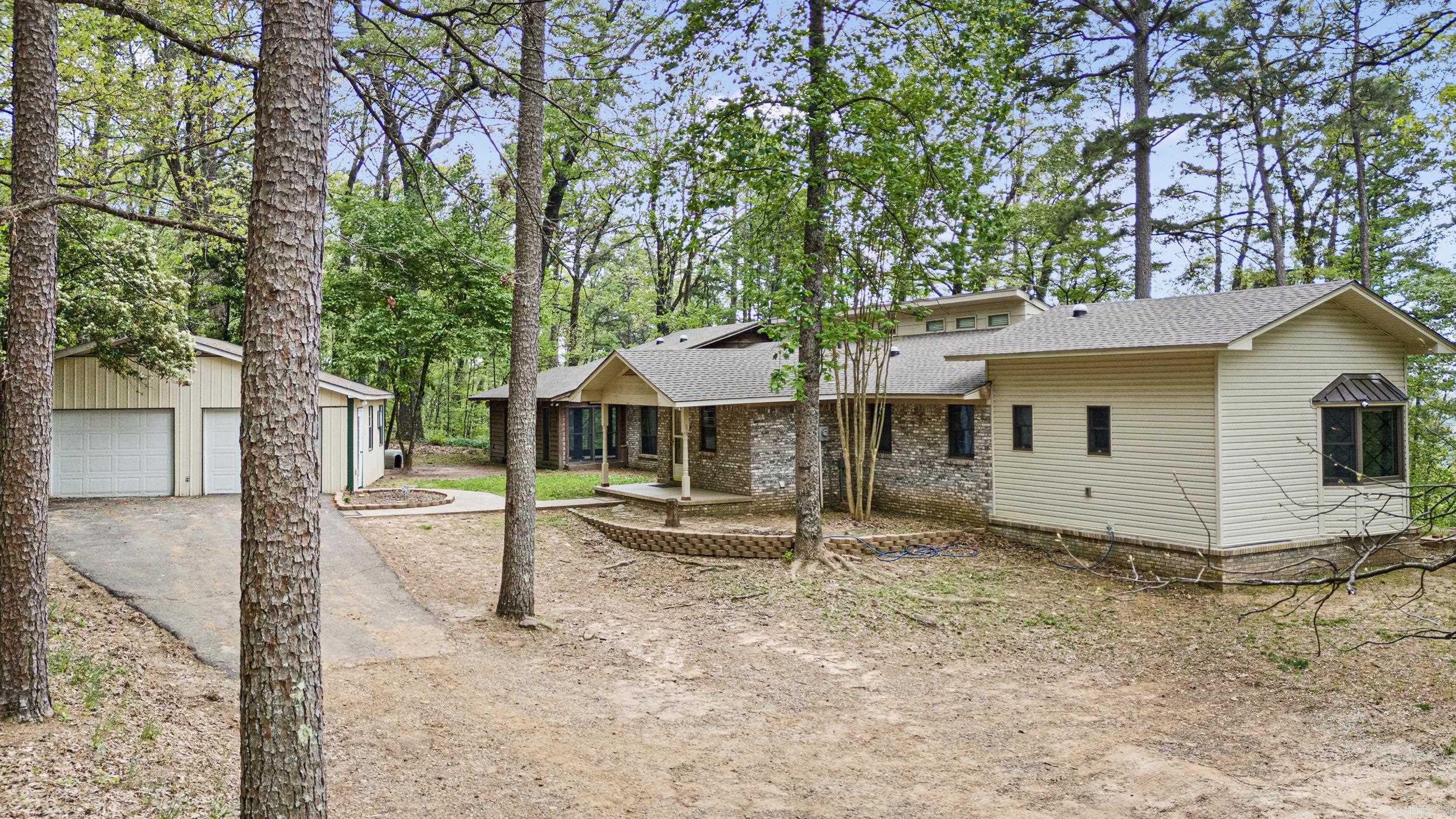 907  Smoke Tree  Dover, AR