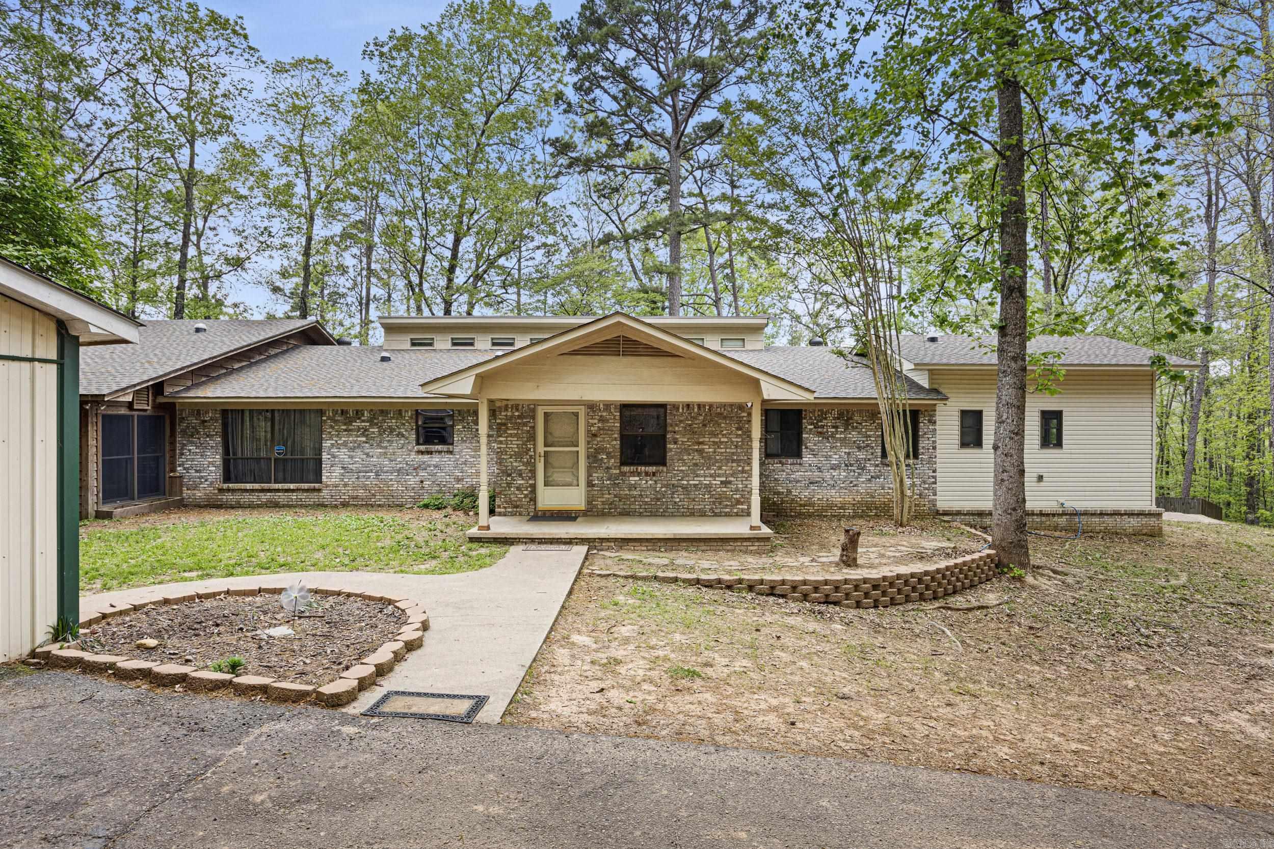 907  Smoke Tree  Dover, AR