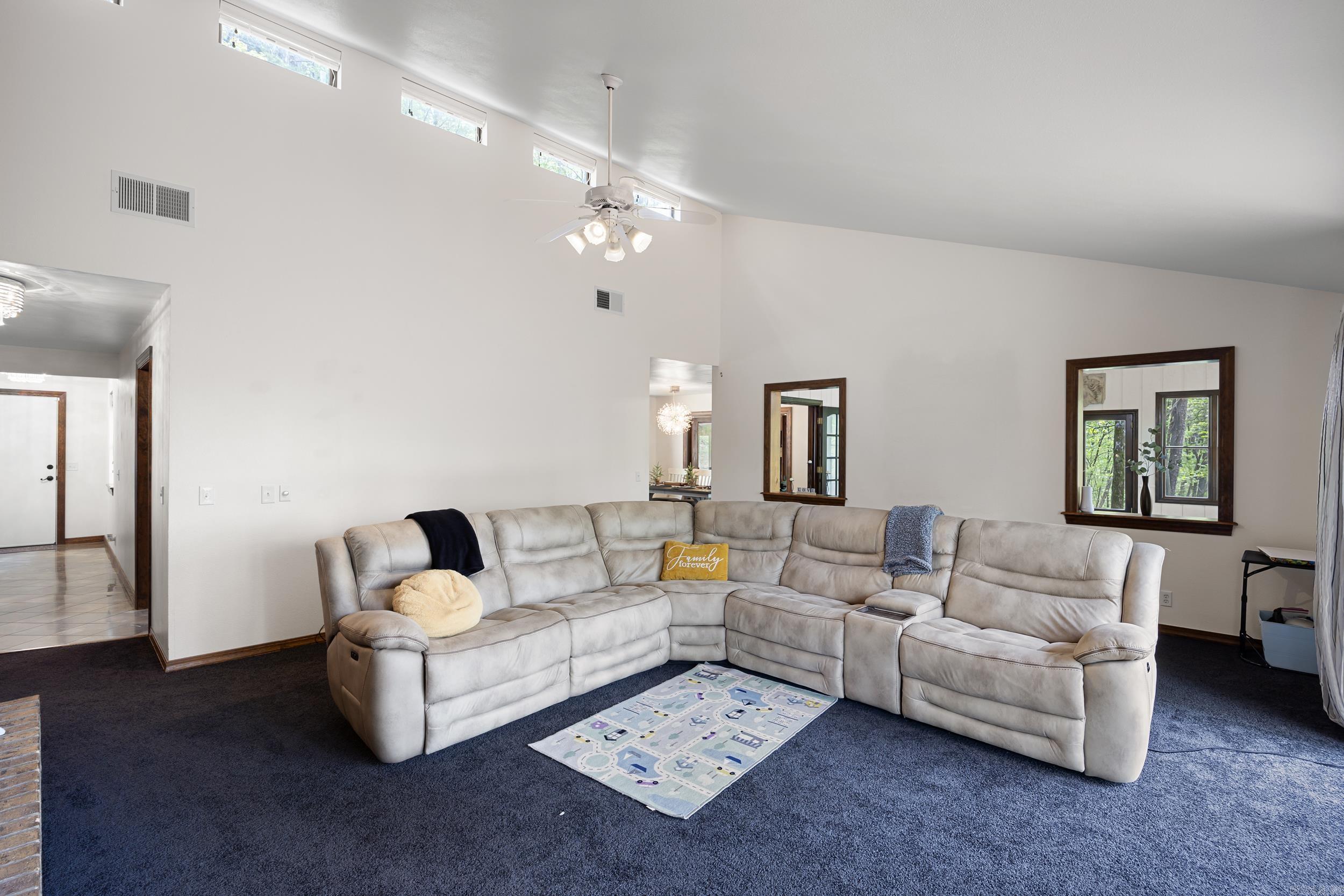 907  Smoke Tree  Dover, AR