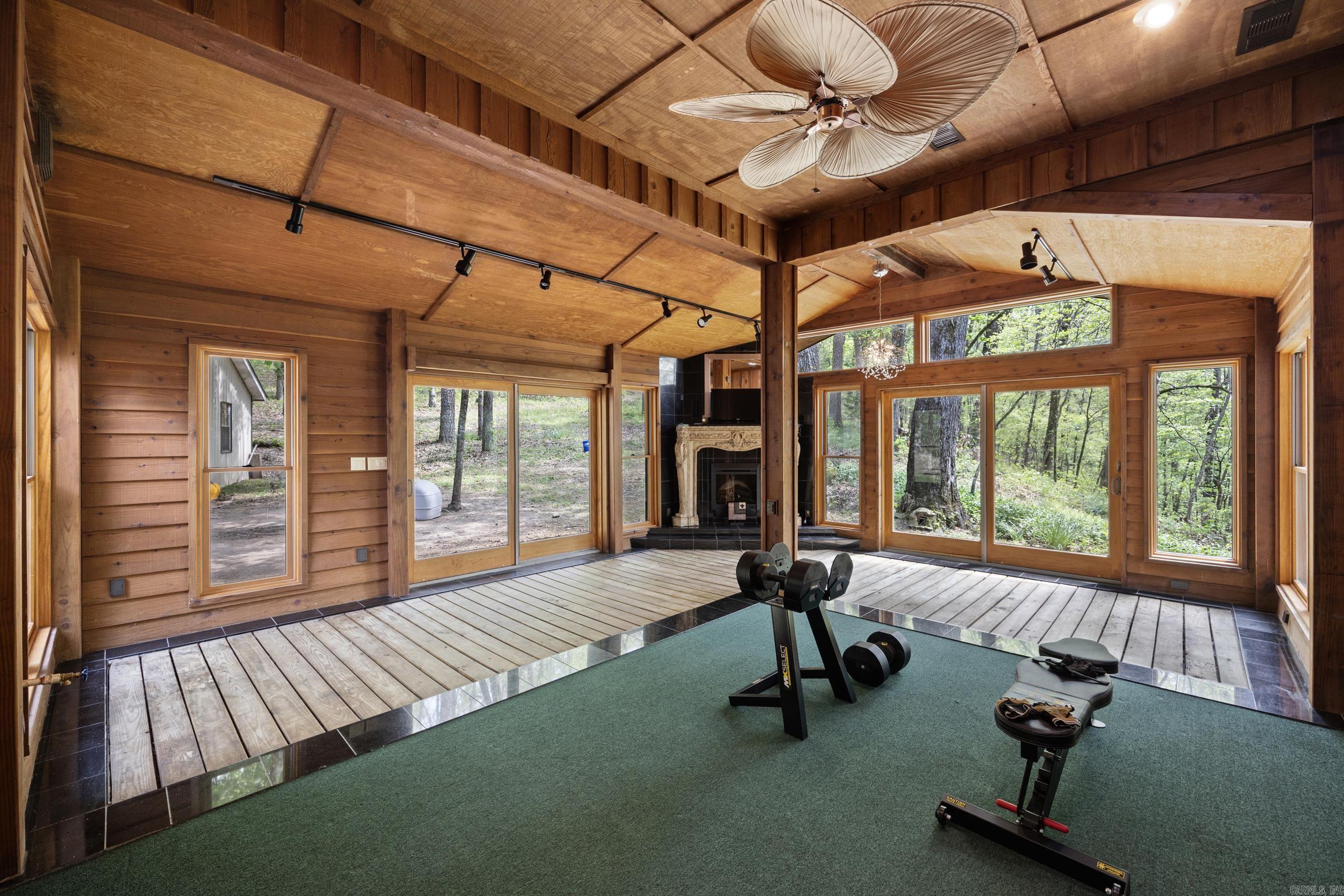907  Smoke Tree  Dover, AR