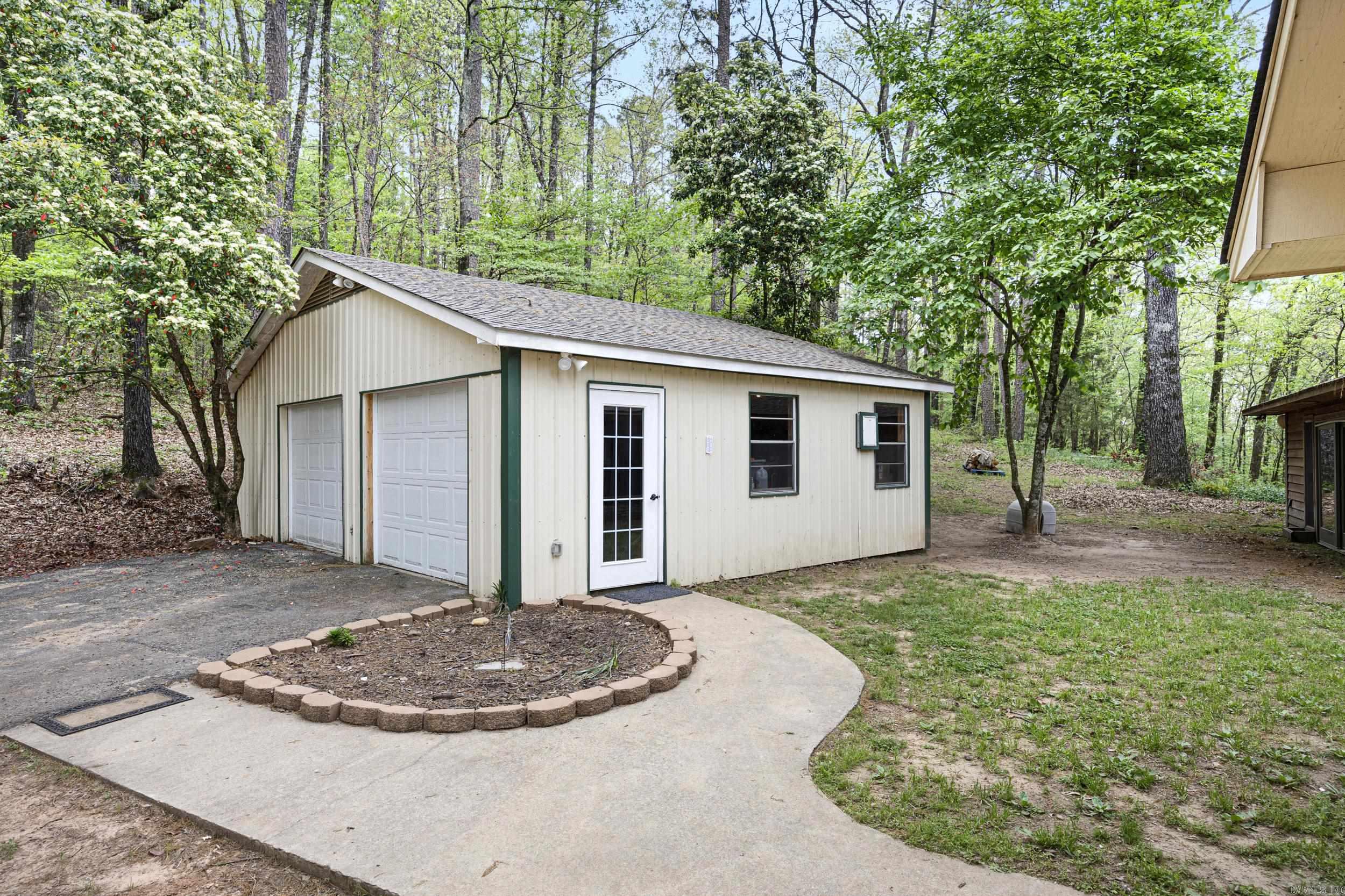 907  Smoke Tree  Dover, AR