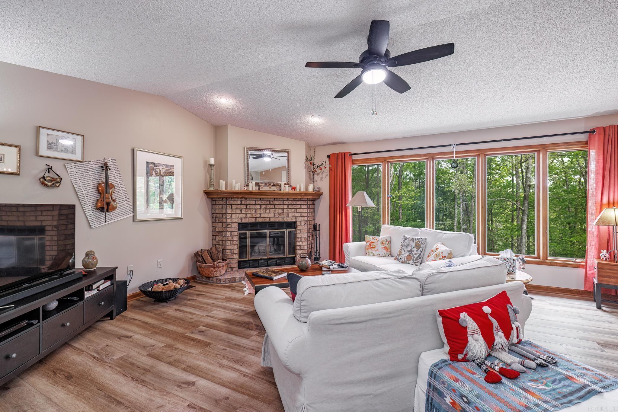 30 Laguna Way Hot Springs Village, AR 71909