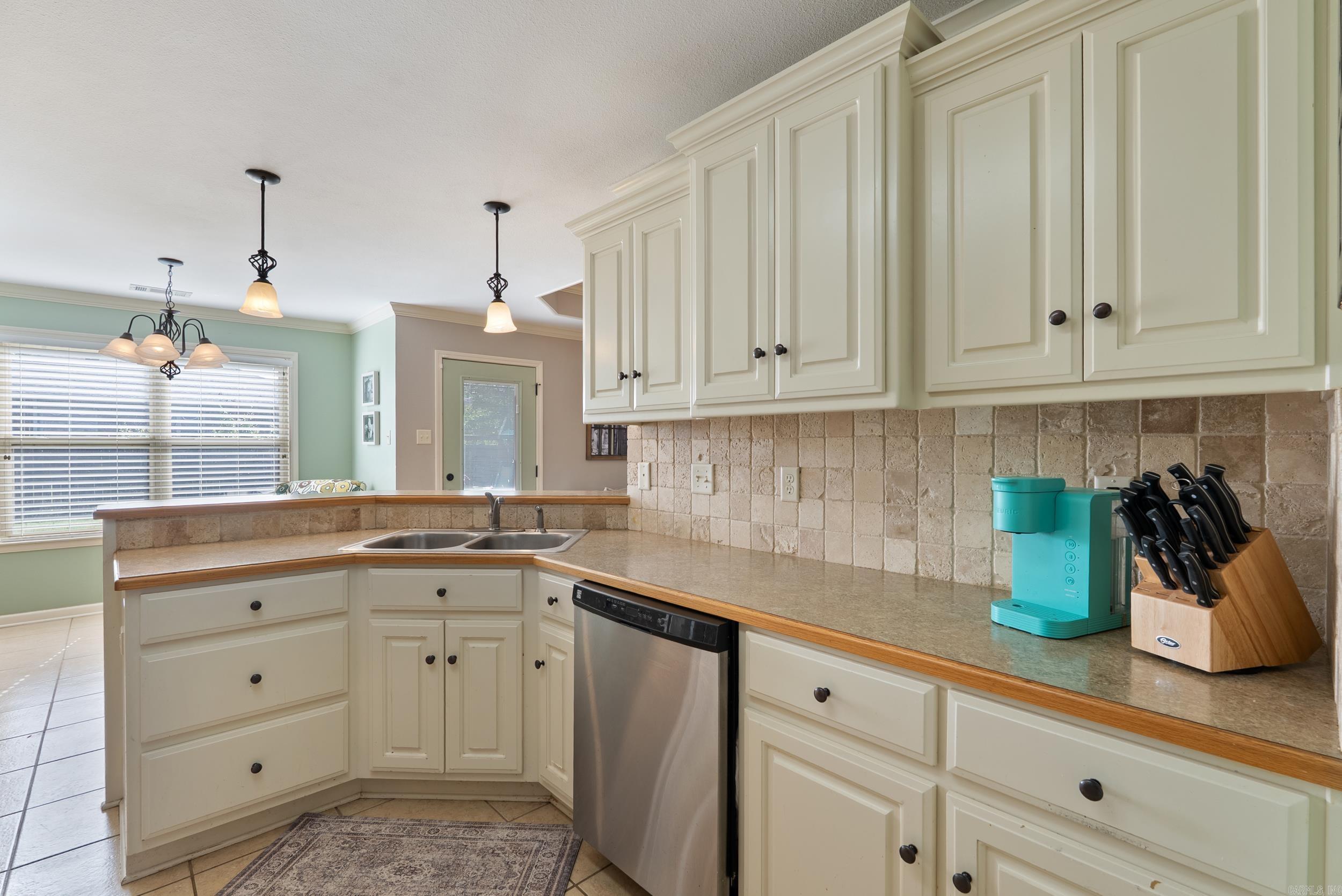 511  Rolling Creek  Austin, AR