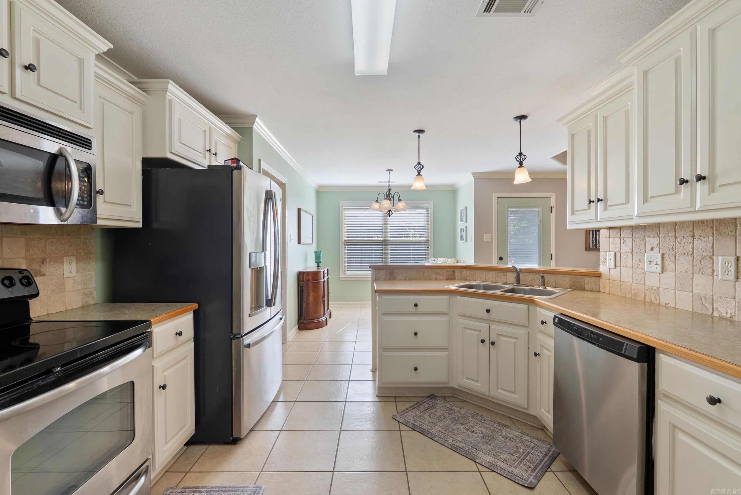 511  Rolling Creek  Austin, AR