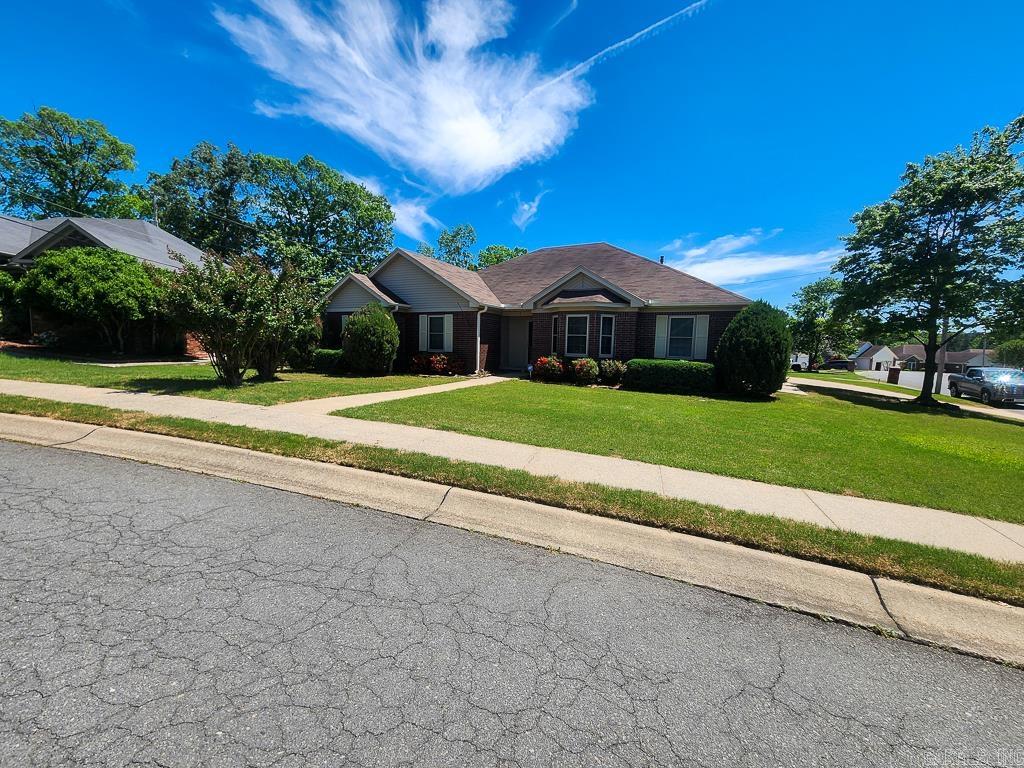 1 Cherry Laurel Court Little Rock, AR 72211