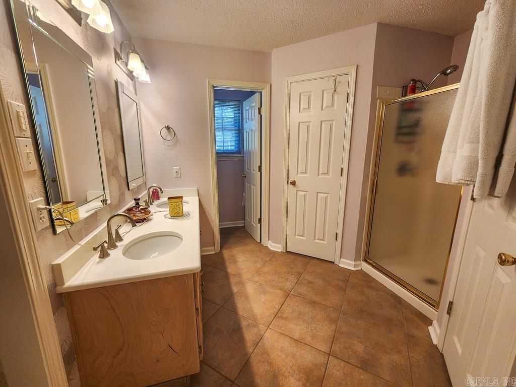 1 Cherry Laurel Court Little Rock, AR 72211