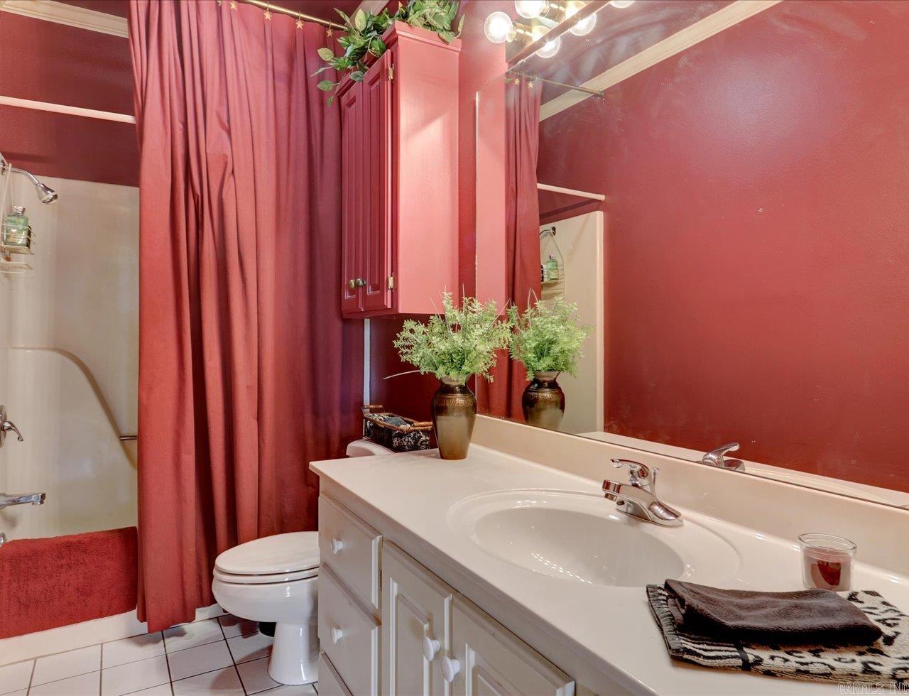 400 Farr Shores Dr Unit 15F Hot Springs, AR 71913