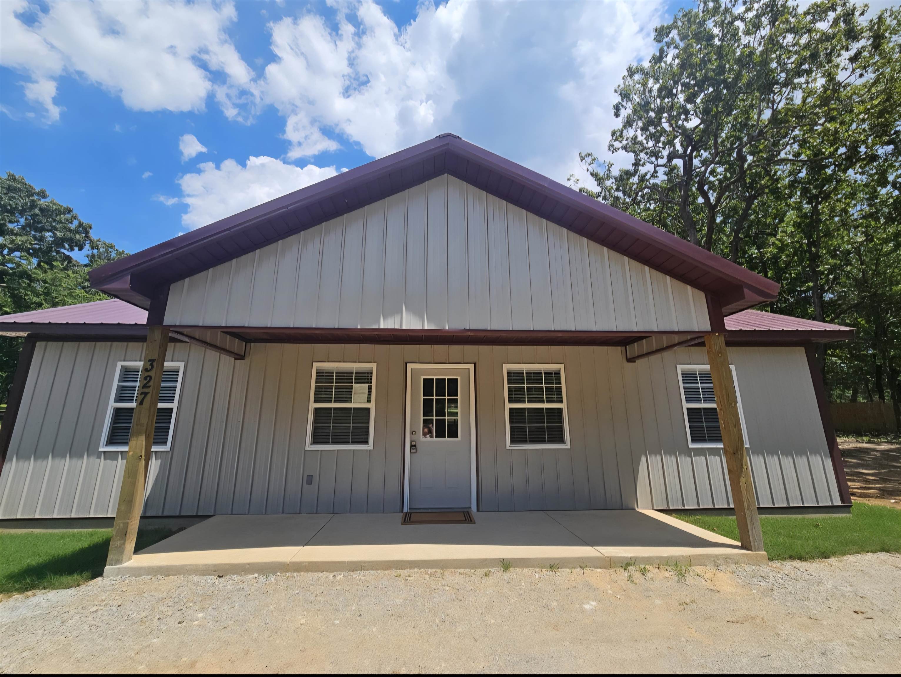 327 W Green Valley Drive