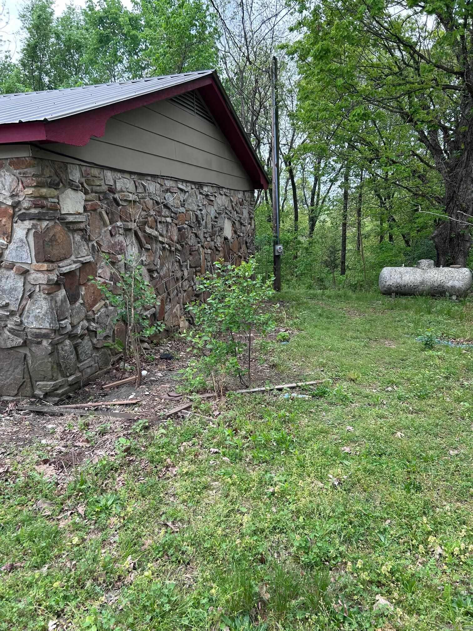 7705 N Highway 27  Marshall, AR