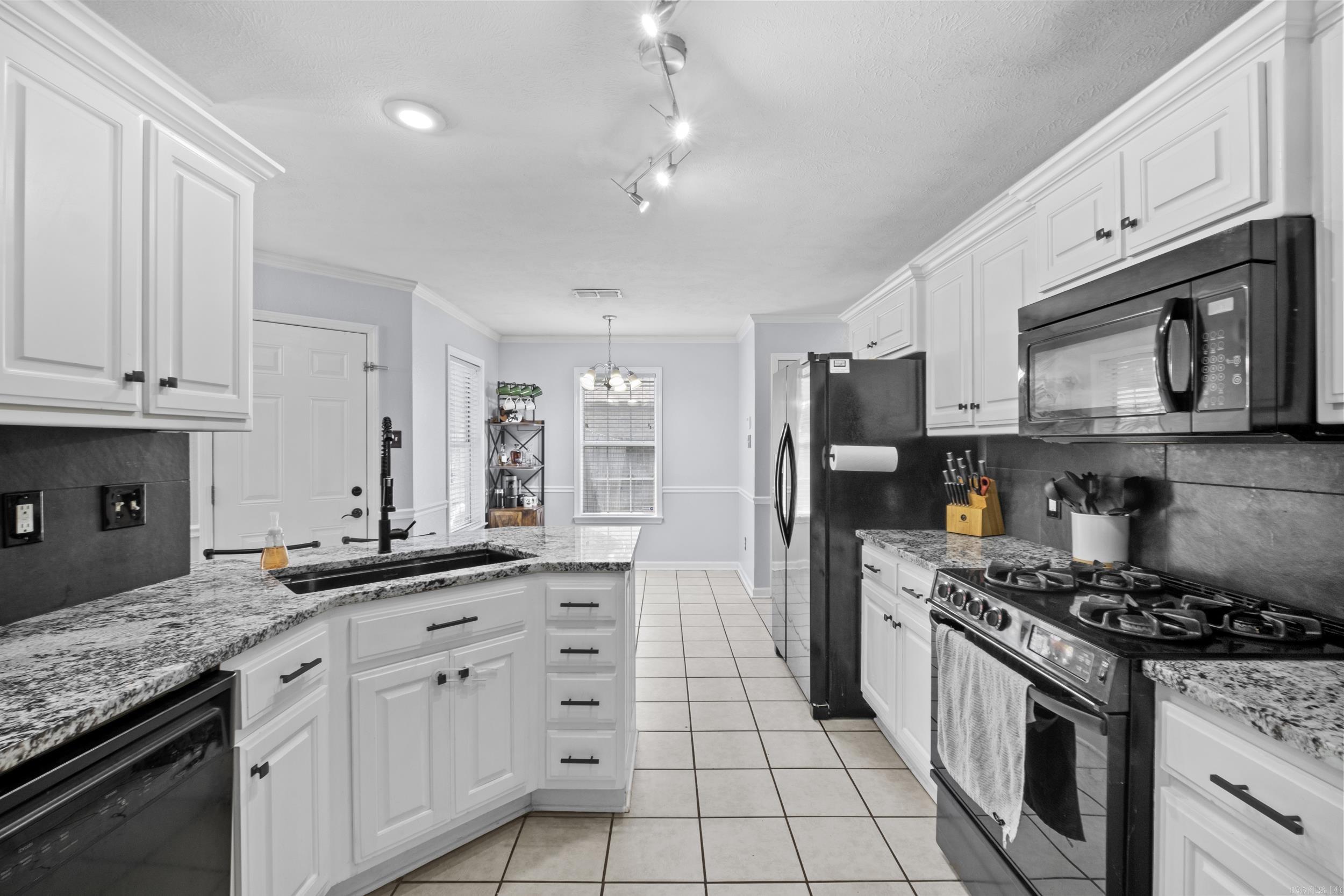 16 Cedarwood  Cabot, AR