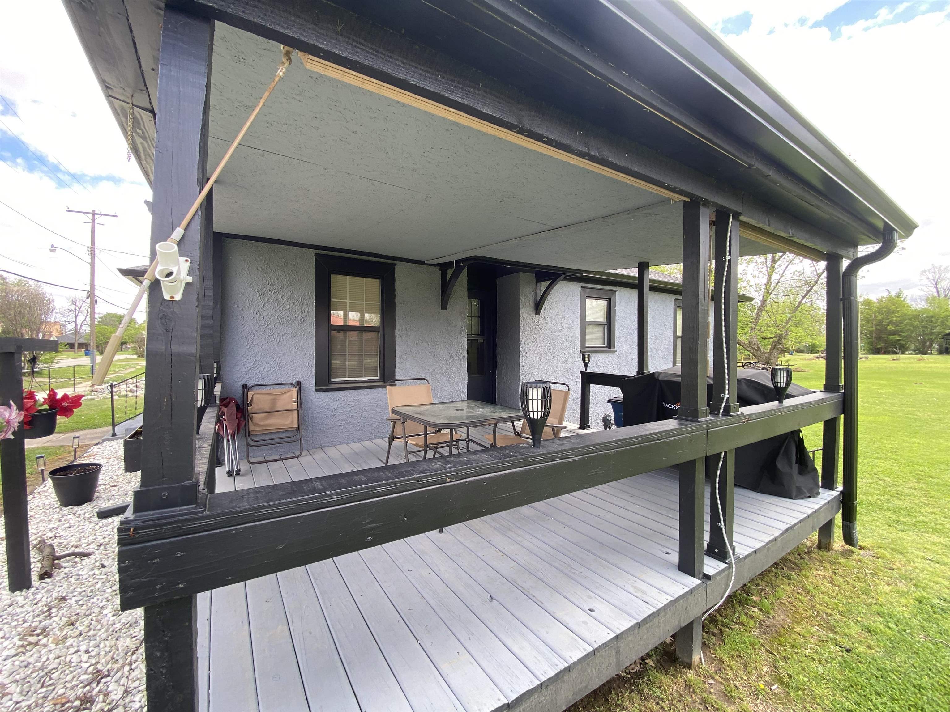 303 W 5th  Rector, AR
