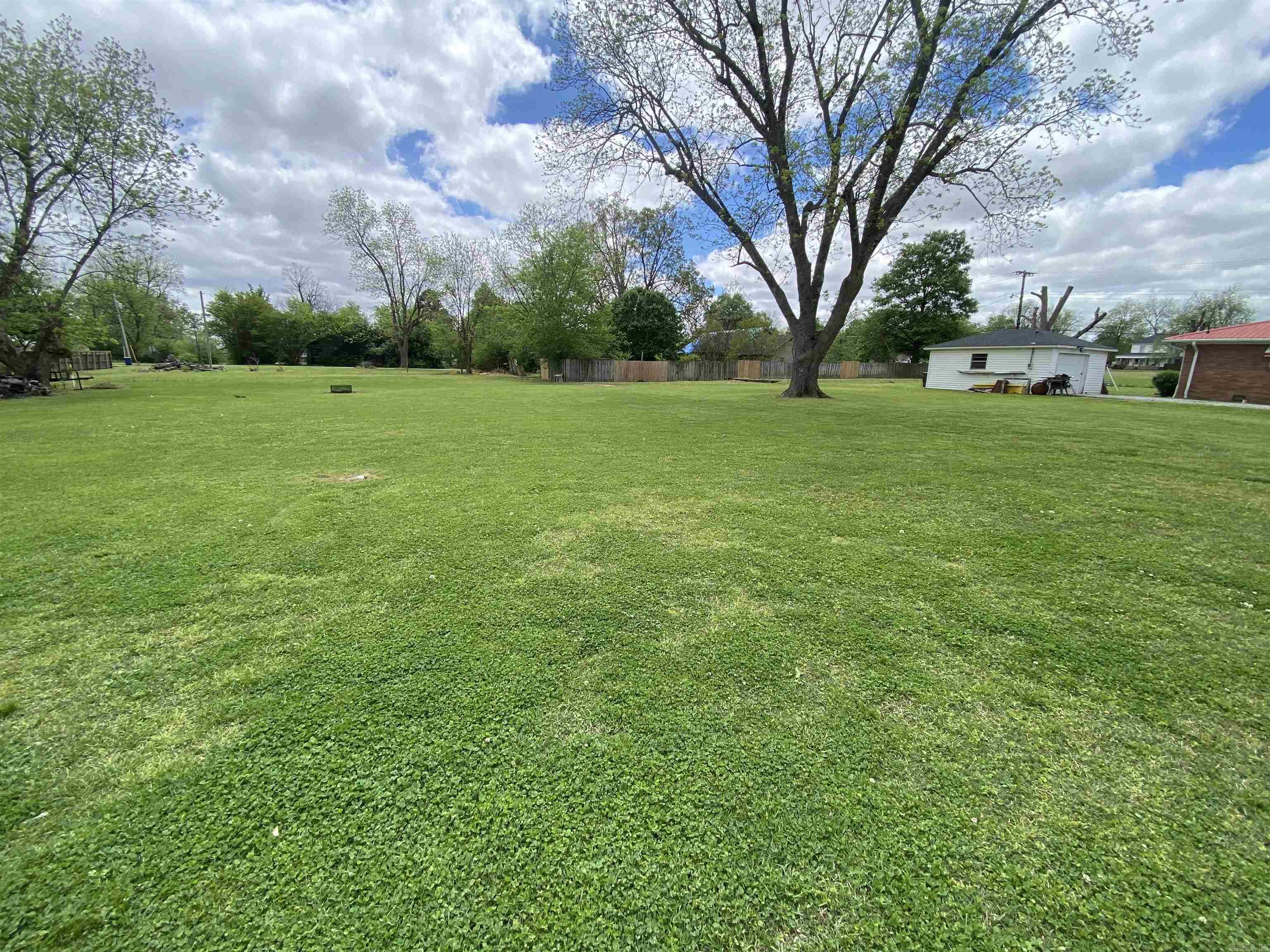 303 W 5th  Rector, AR