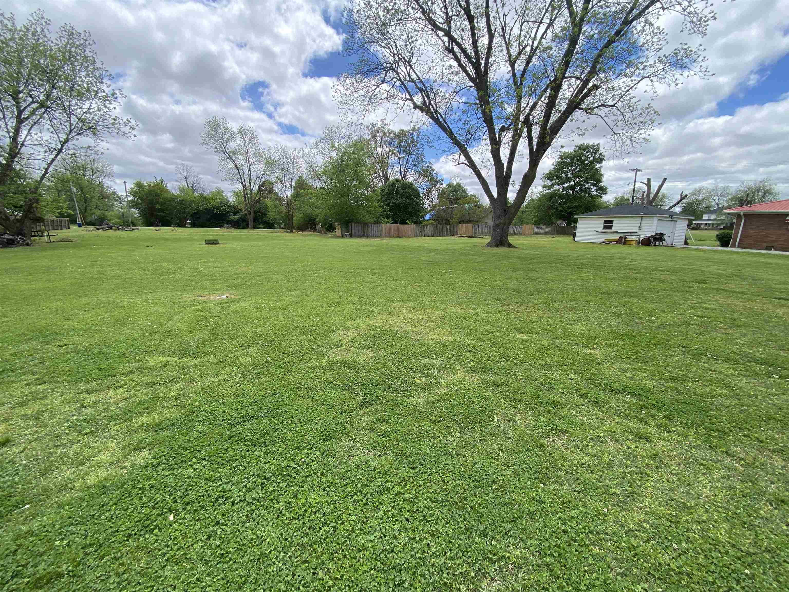 303 W 5th  Rector, AR