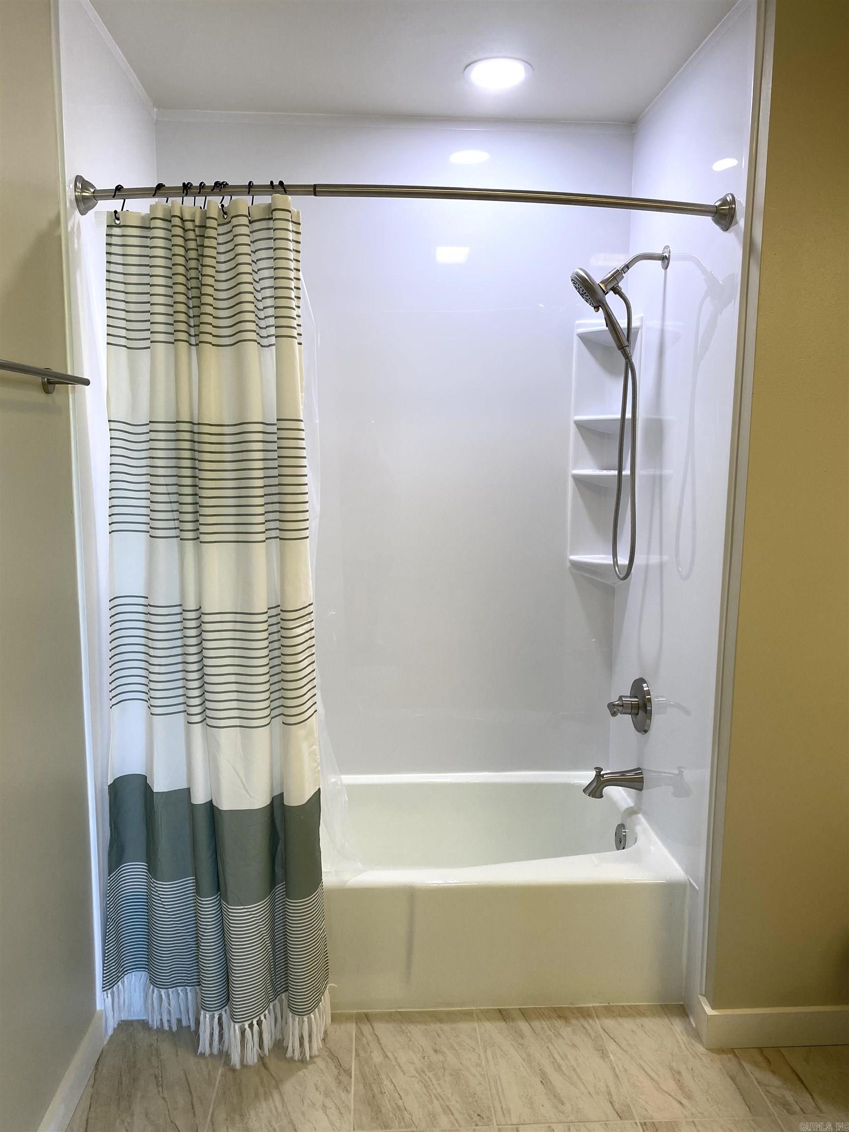 1808 W Main  Heber Springs, AR