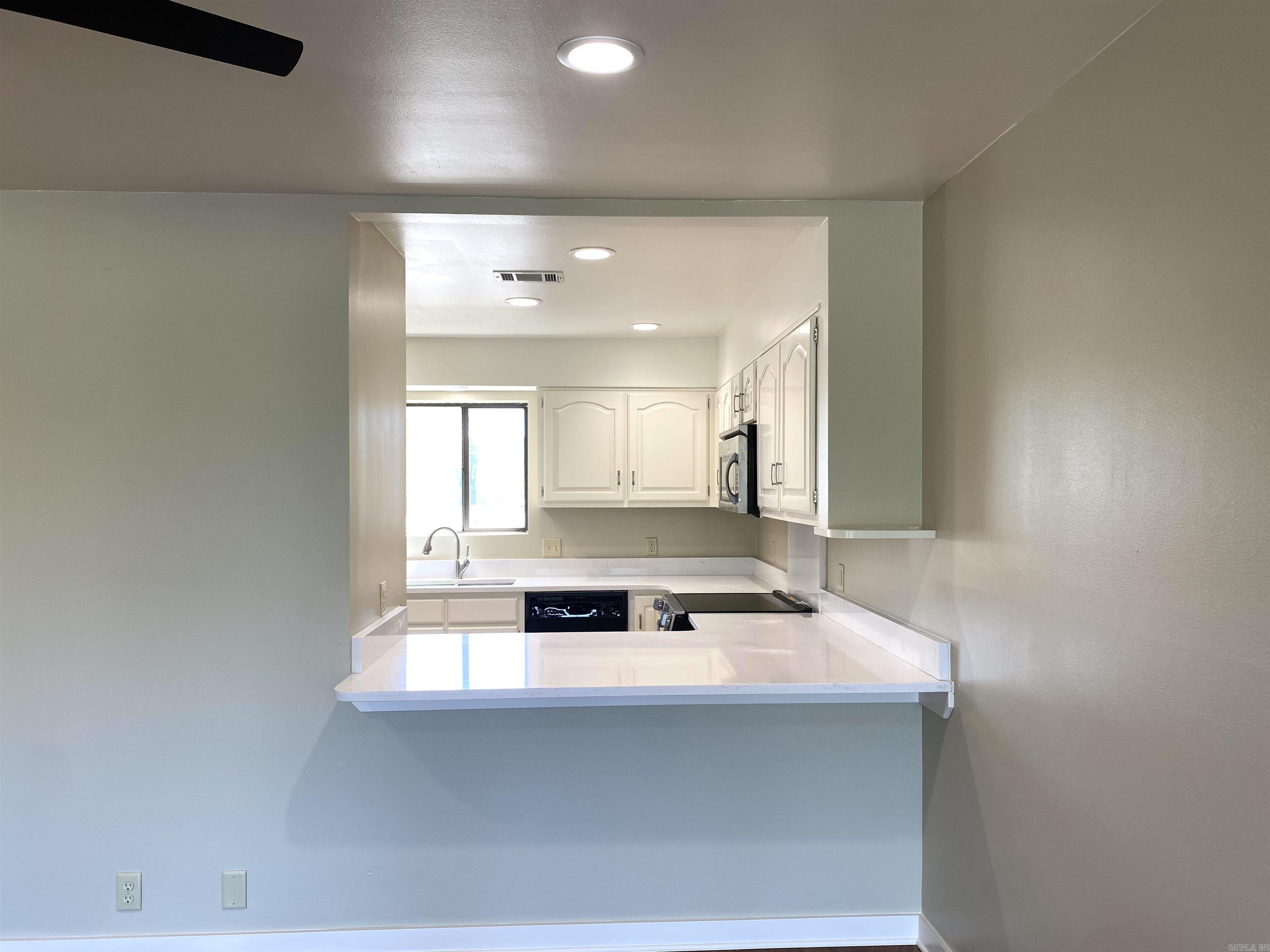 1808 W Main  Heber Springs, AR