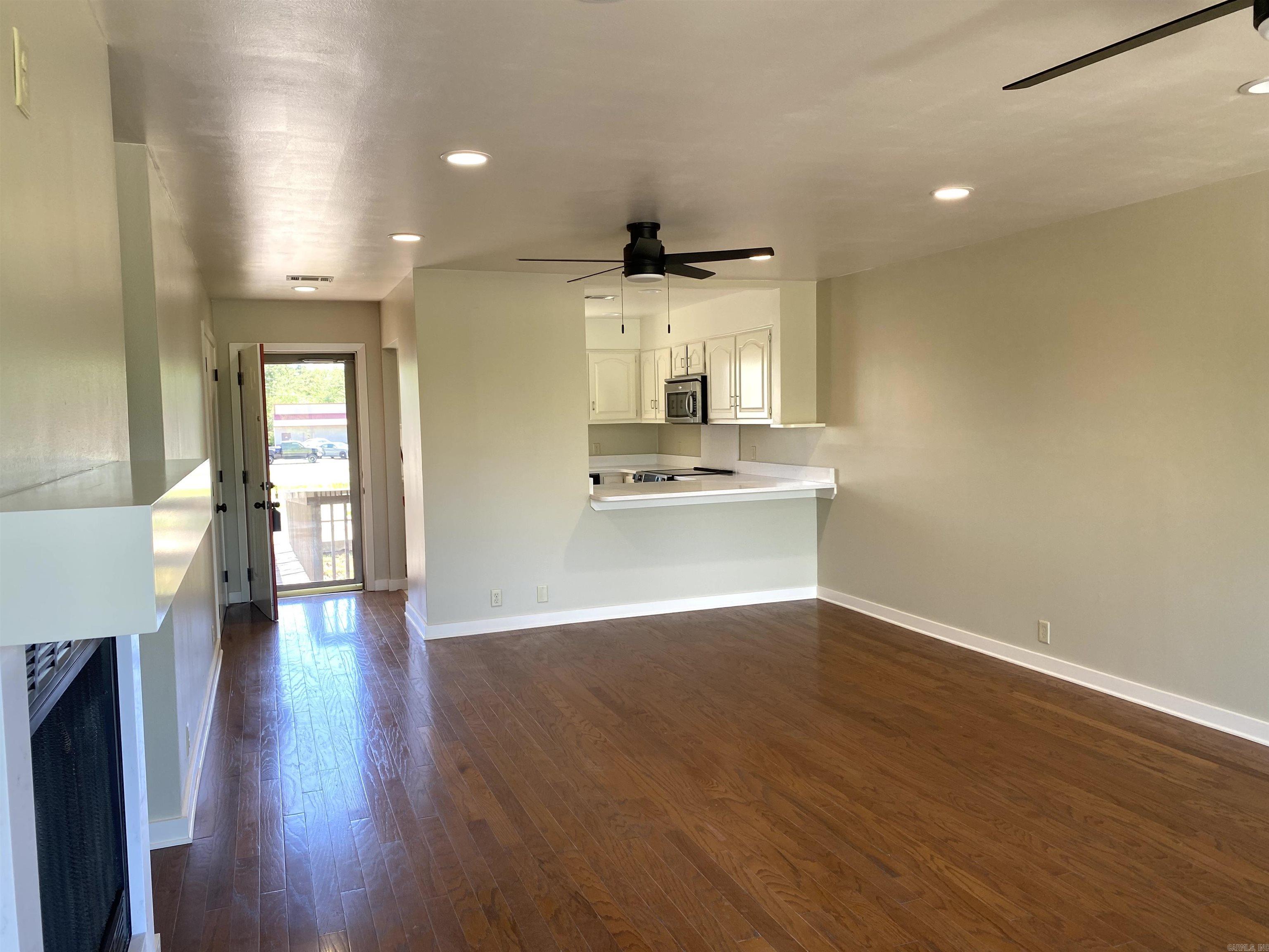 1808 W Main  Heber Springs, AR