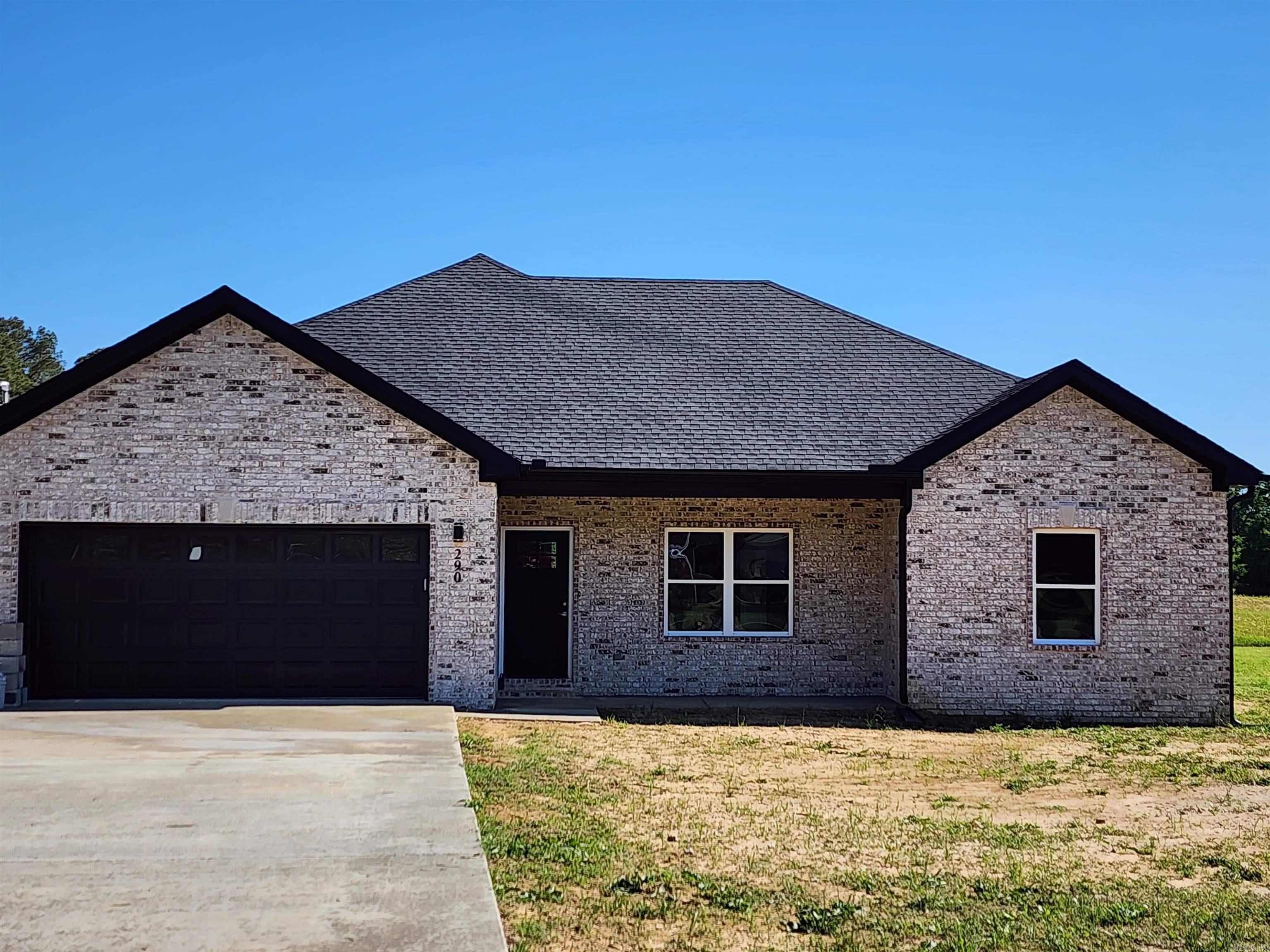 290  Walker  Higginson, AR