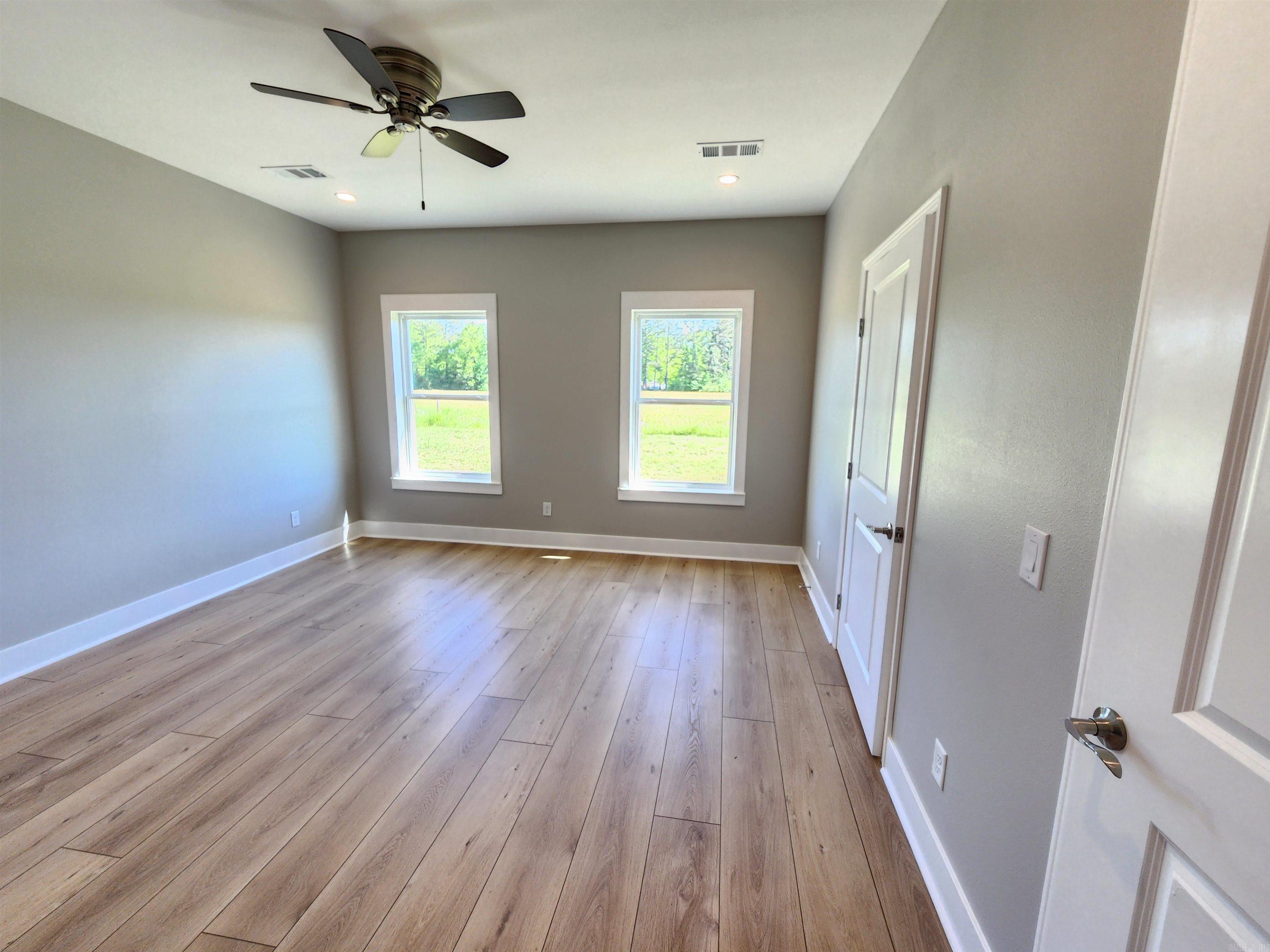 290  Walker  Higginson, AR