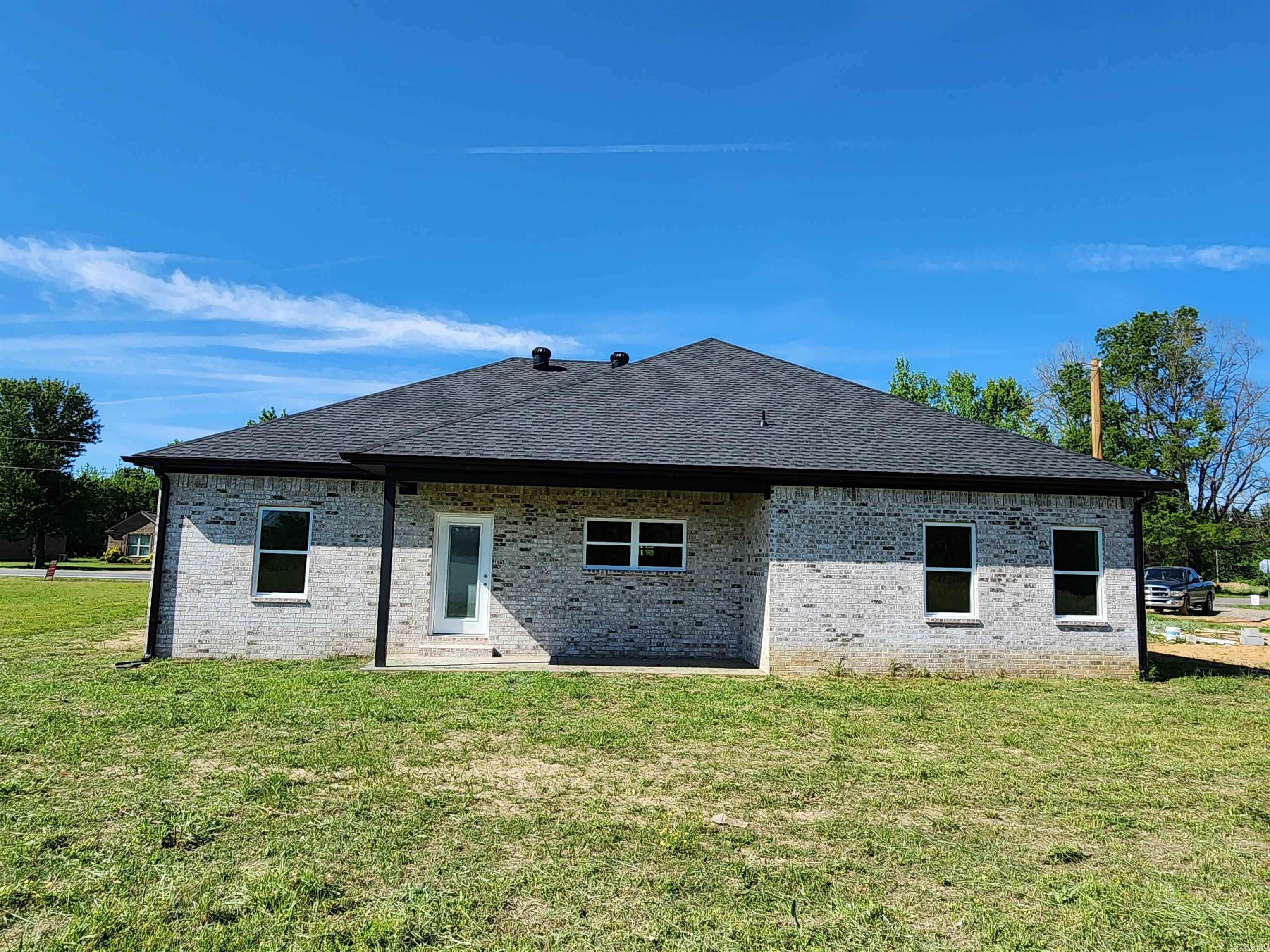 290  Walker  Higginson, AR