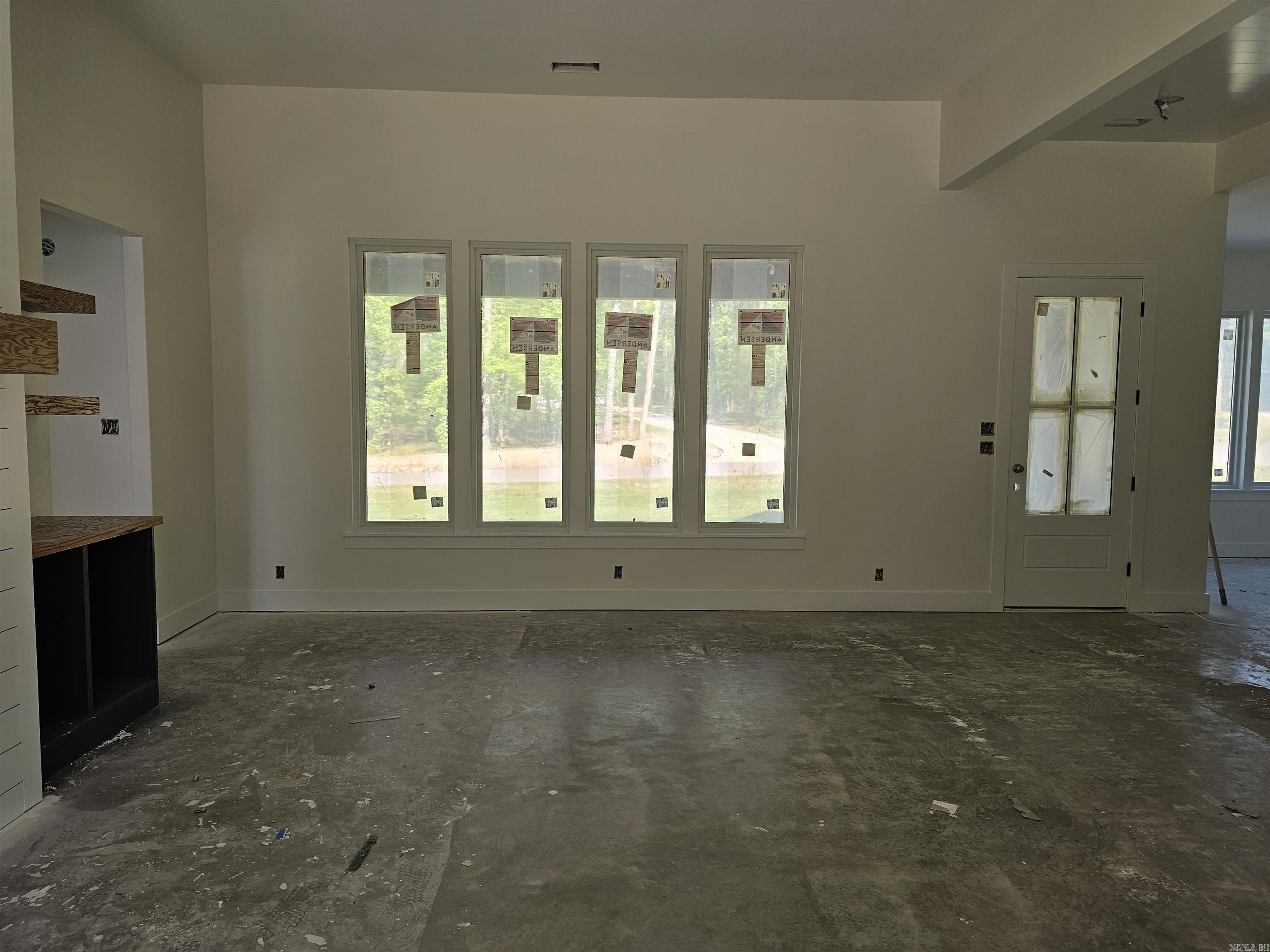 3076  Avilla Manor  Alexander, AR