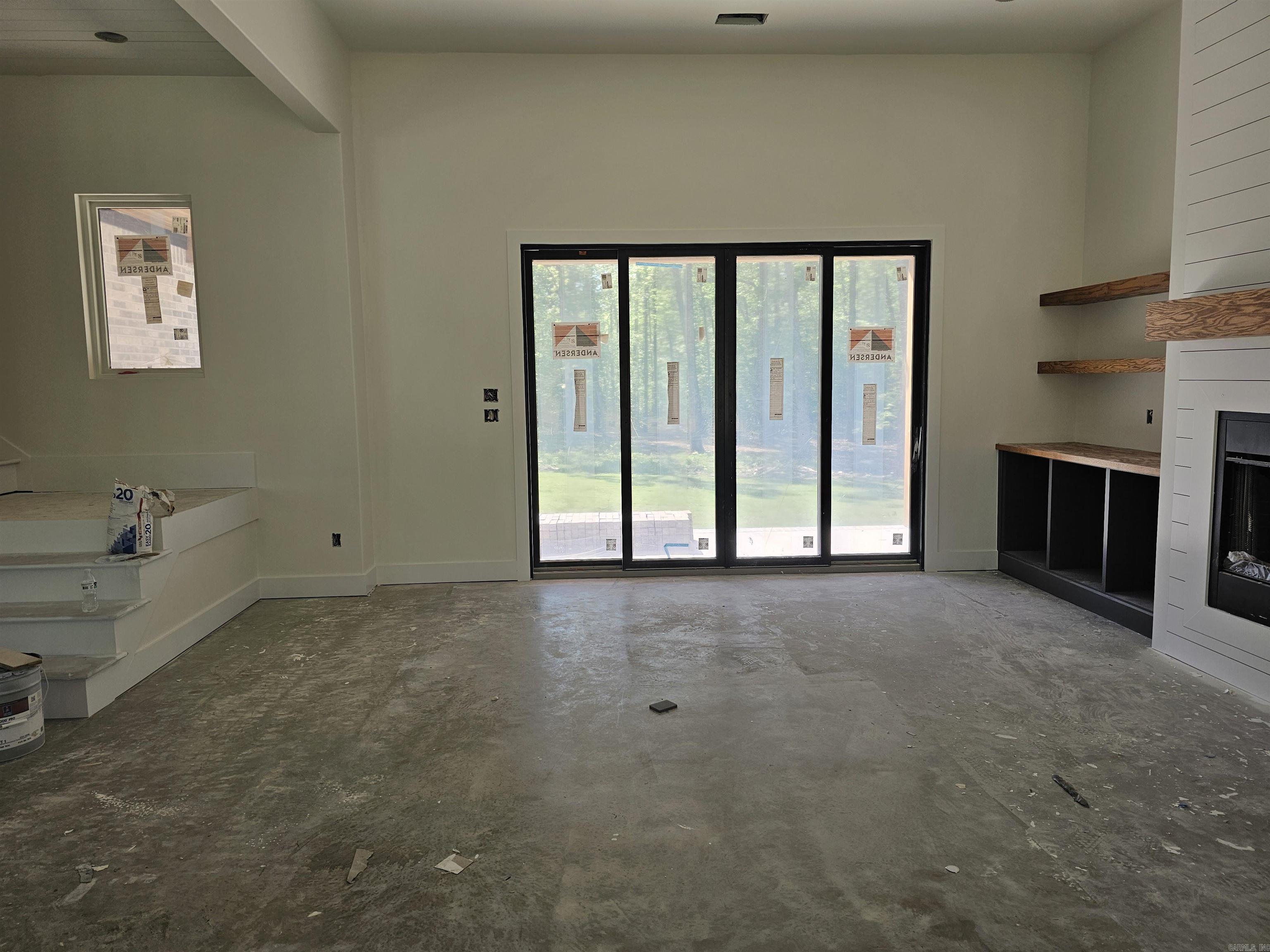 3076  Avilla Manor  Alexander, AR