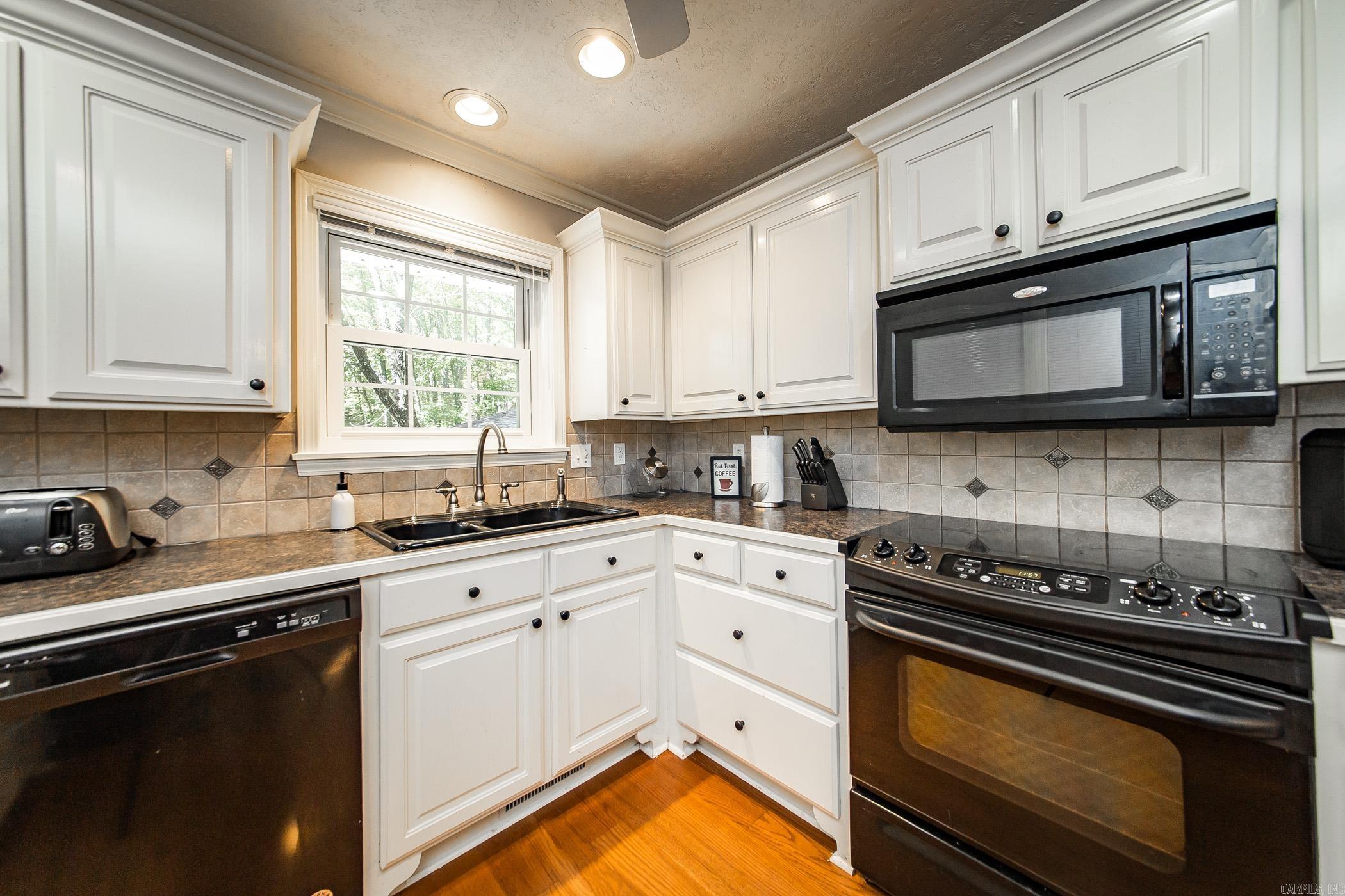 106 Set Court Fairfield Bay, AR 72088