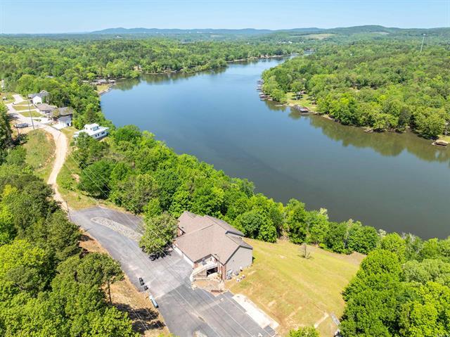 102  Waterfront  Hot Springs, AR