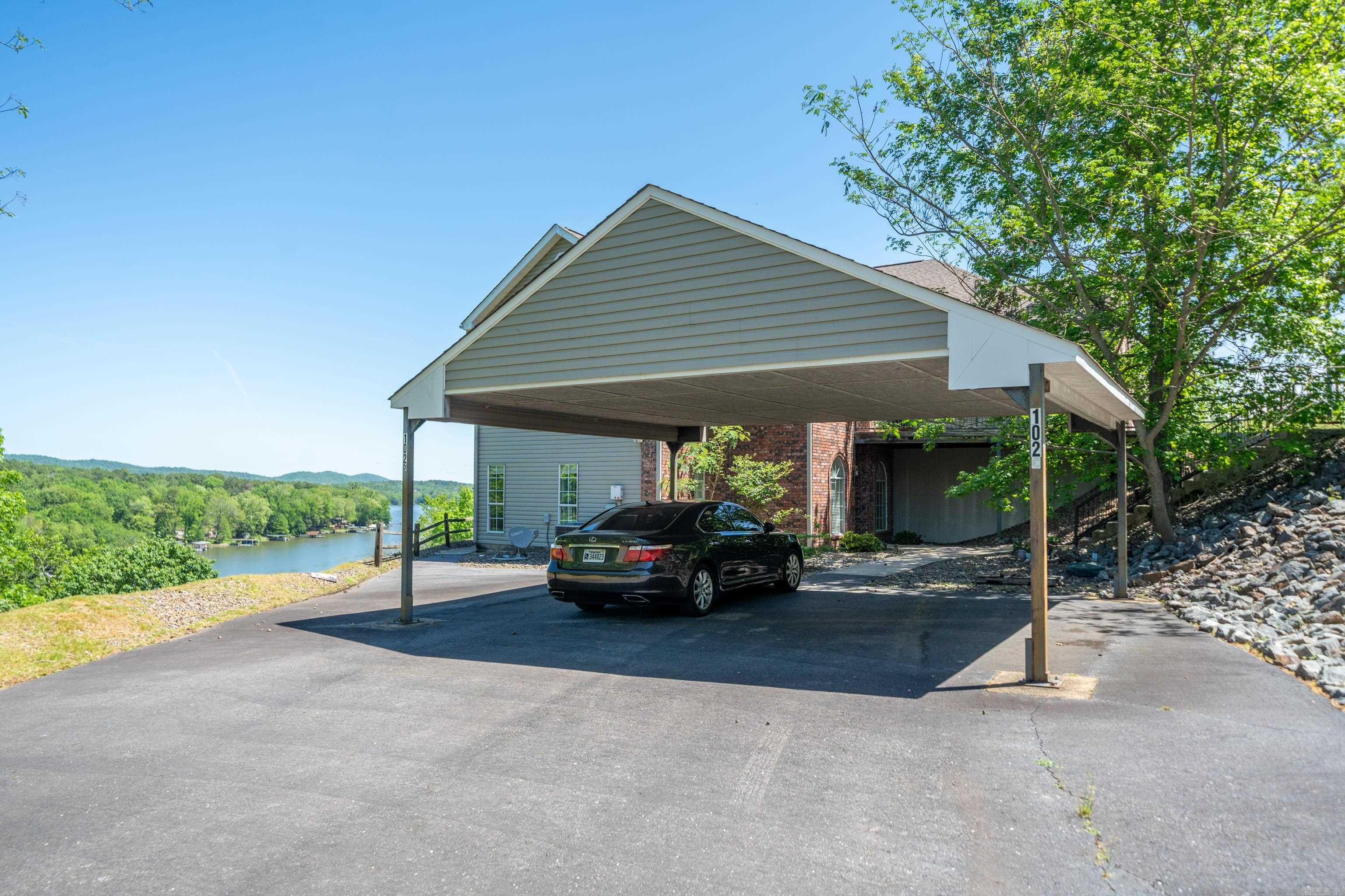 102  Waterfront  Hot Springs, AR