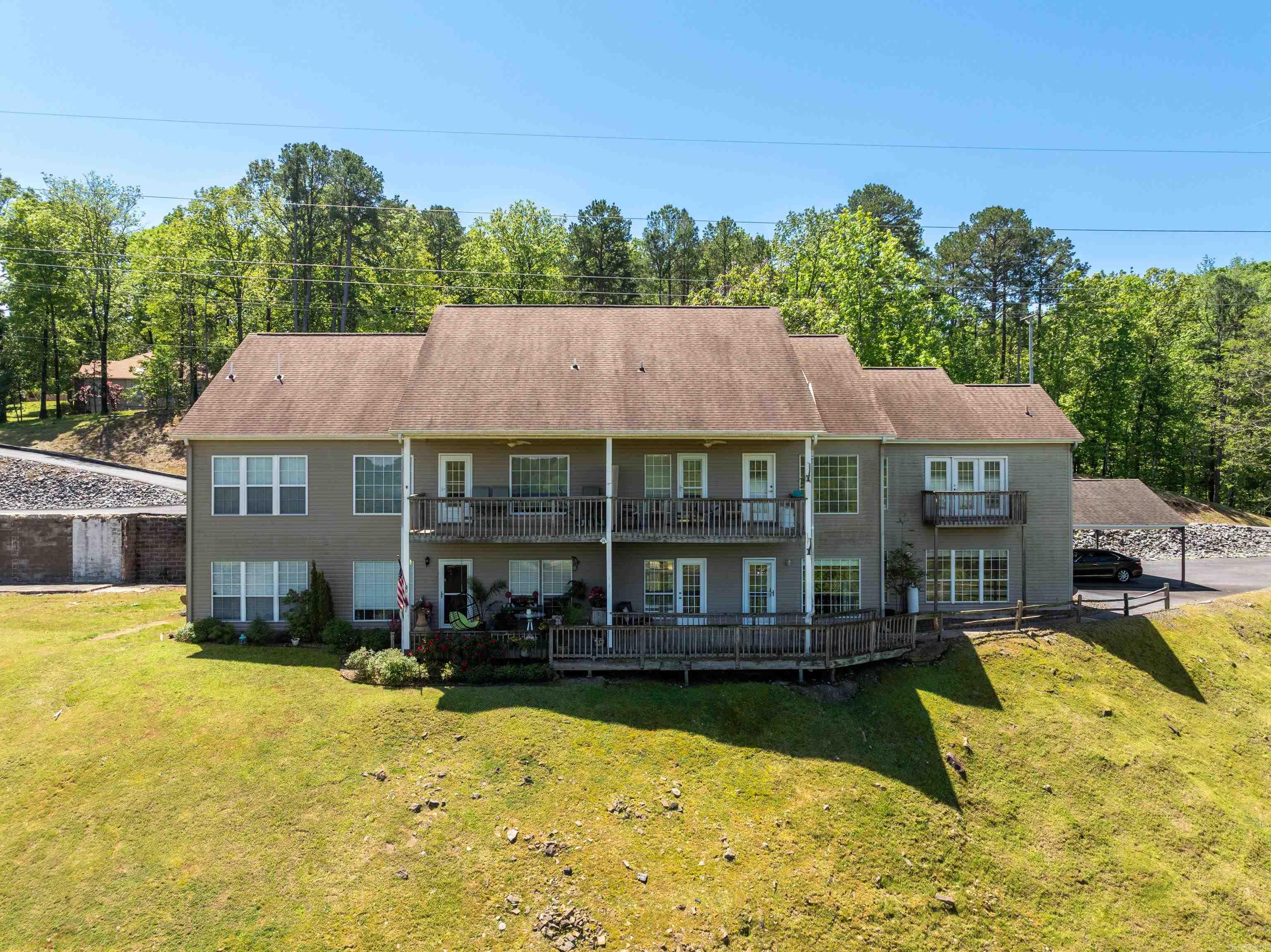 102  Waterfront  Hot Springs, AR