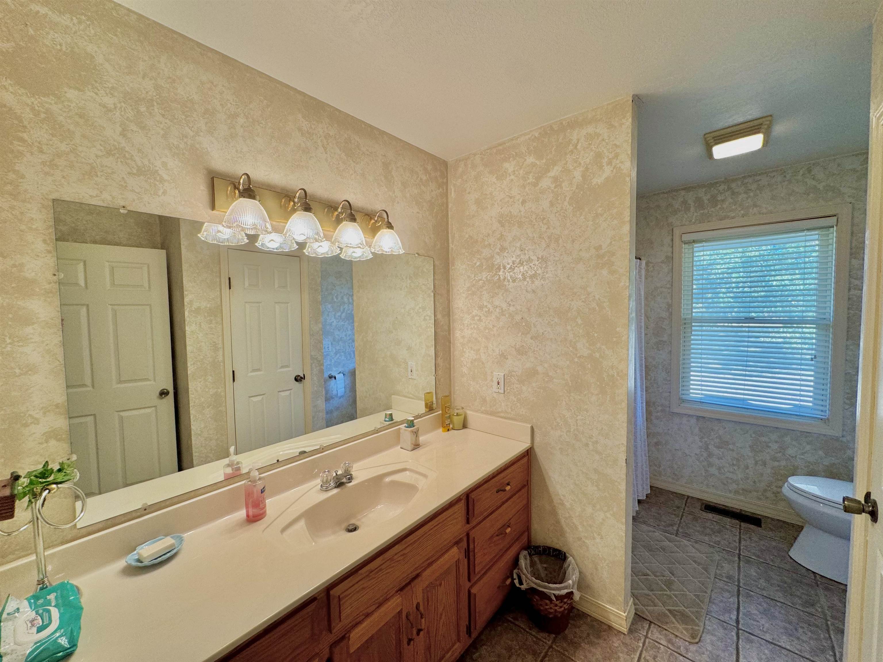 1660  Knob Creek Road  Melbourne, AR