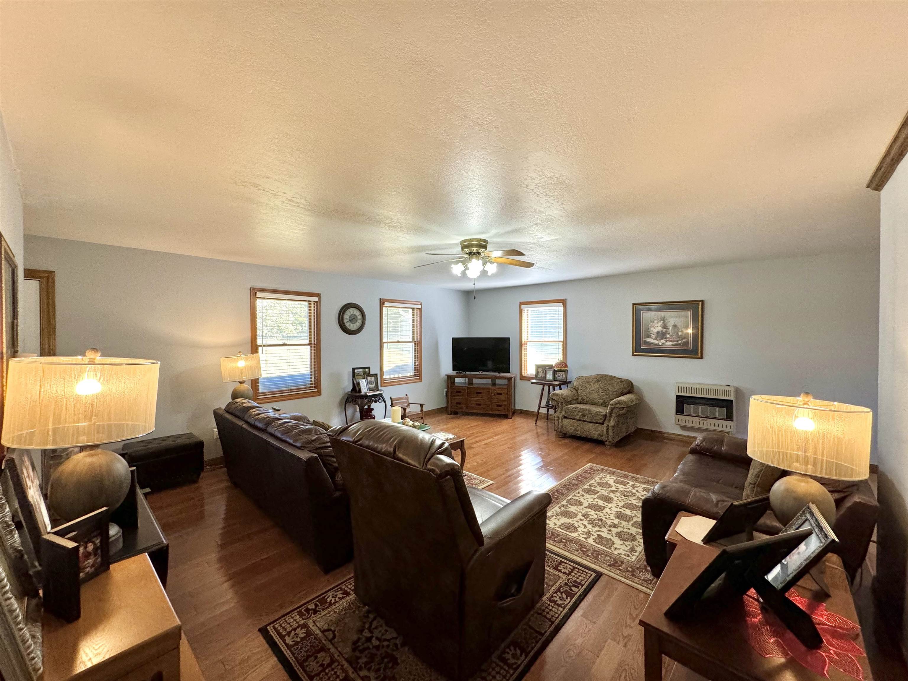 1660  Knob Creek Road  Melbourne, AR