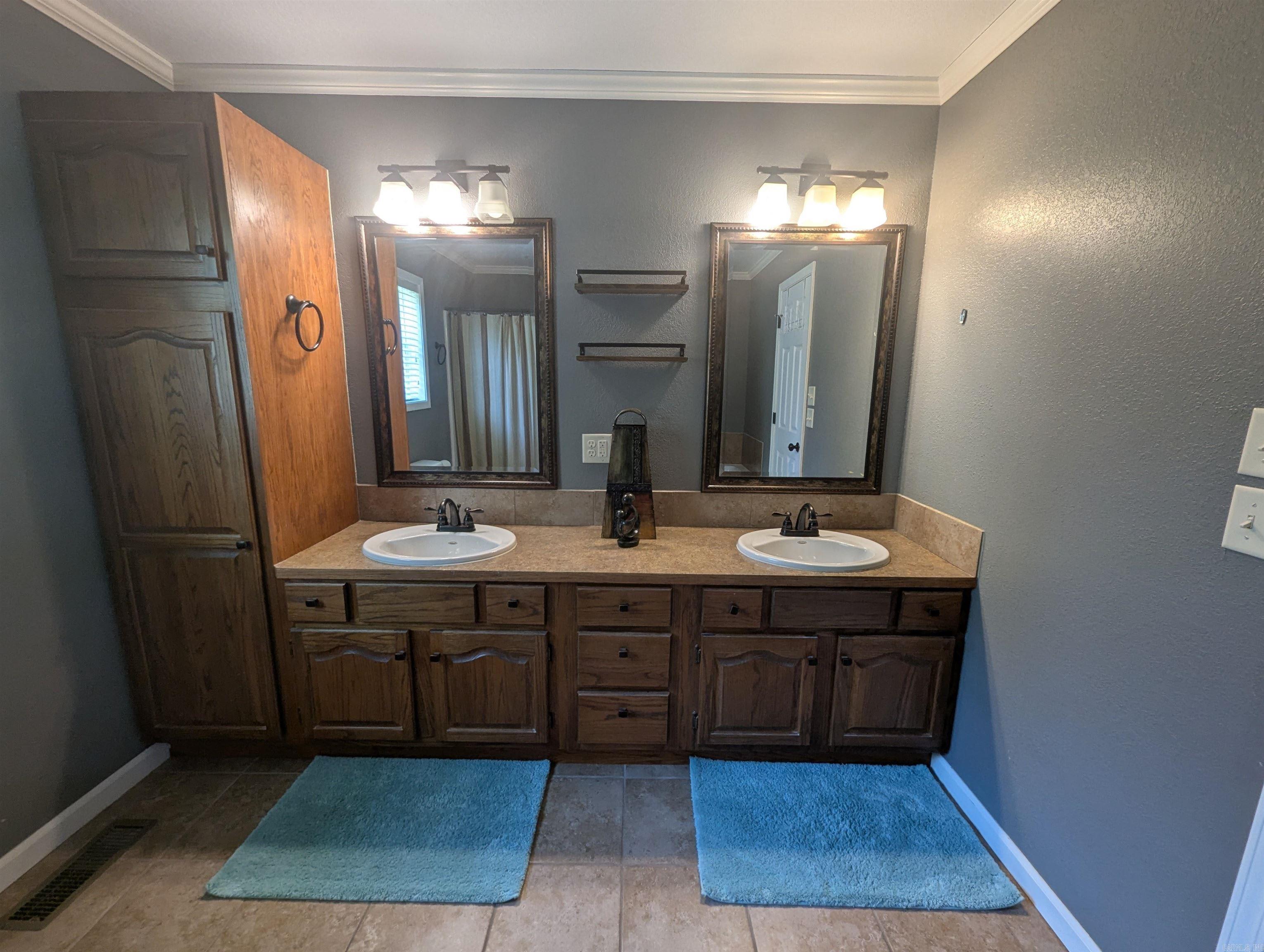20 Pure Country Road Greers Ferry, AR 72067