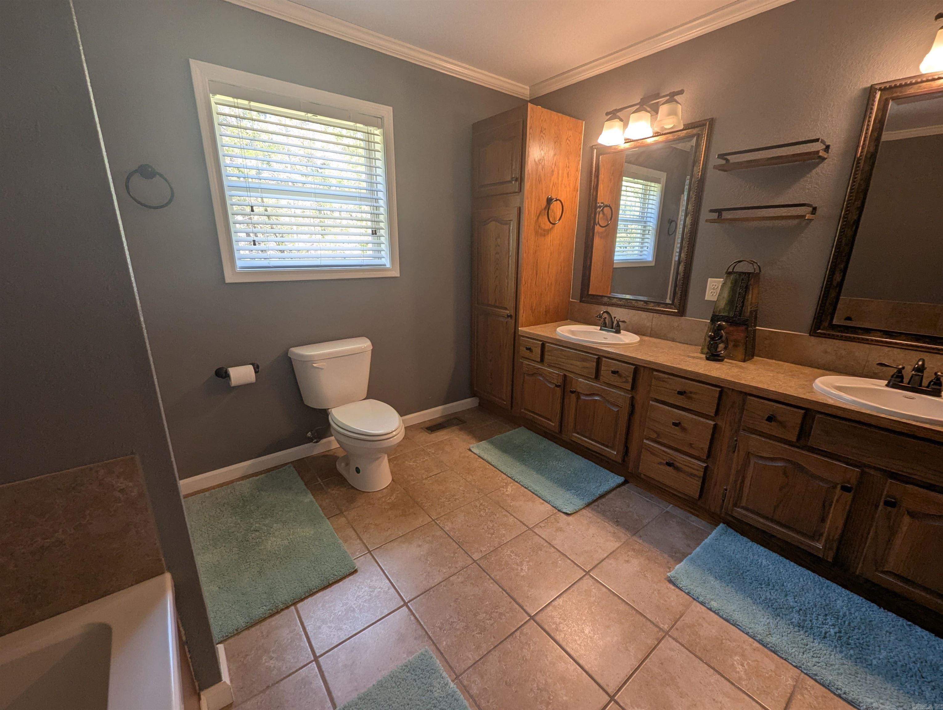 20 Pure Country Road Greers Ferry, AR 72067