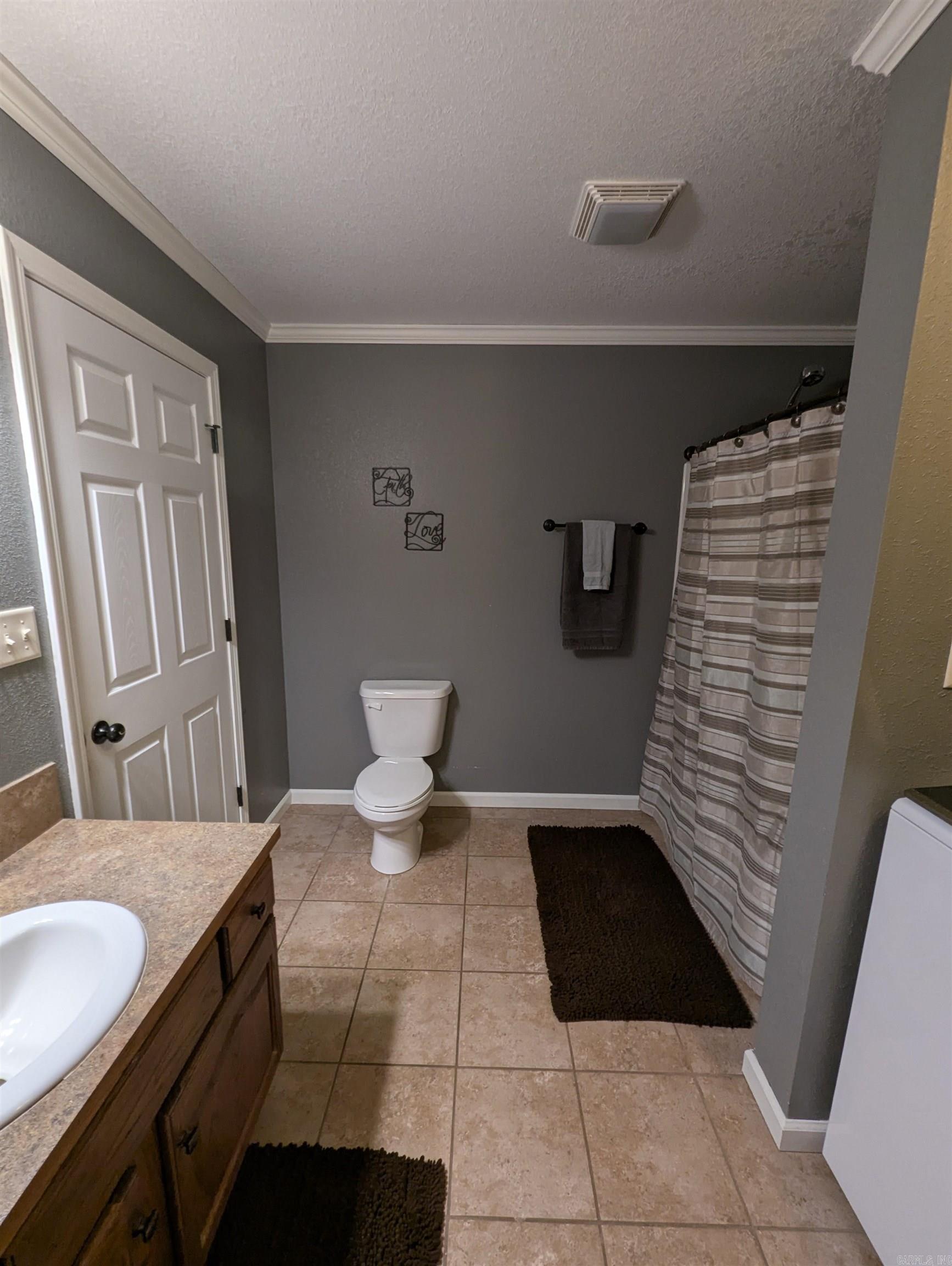 20 Pure Country Road Greers Ferry, AR 72067