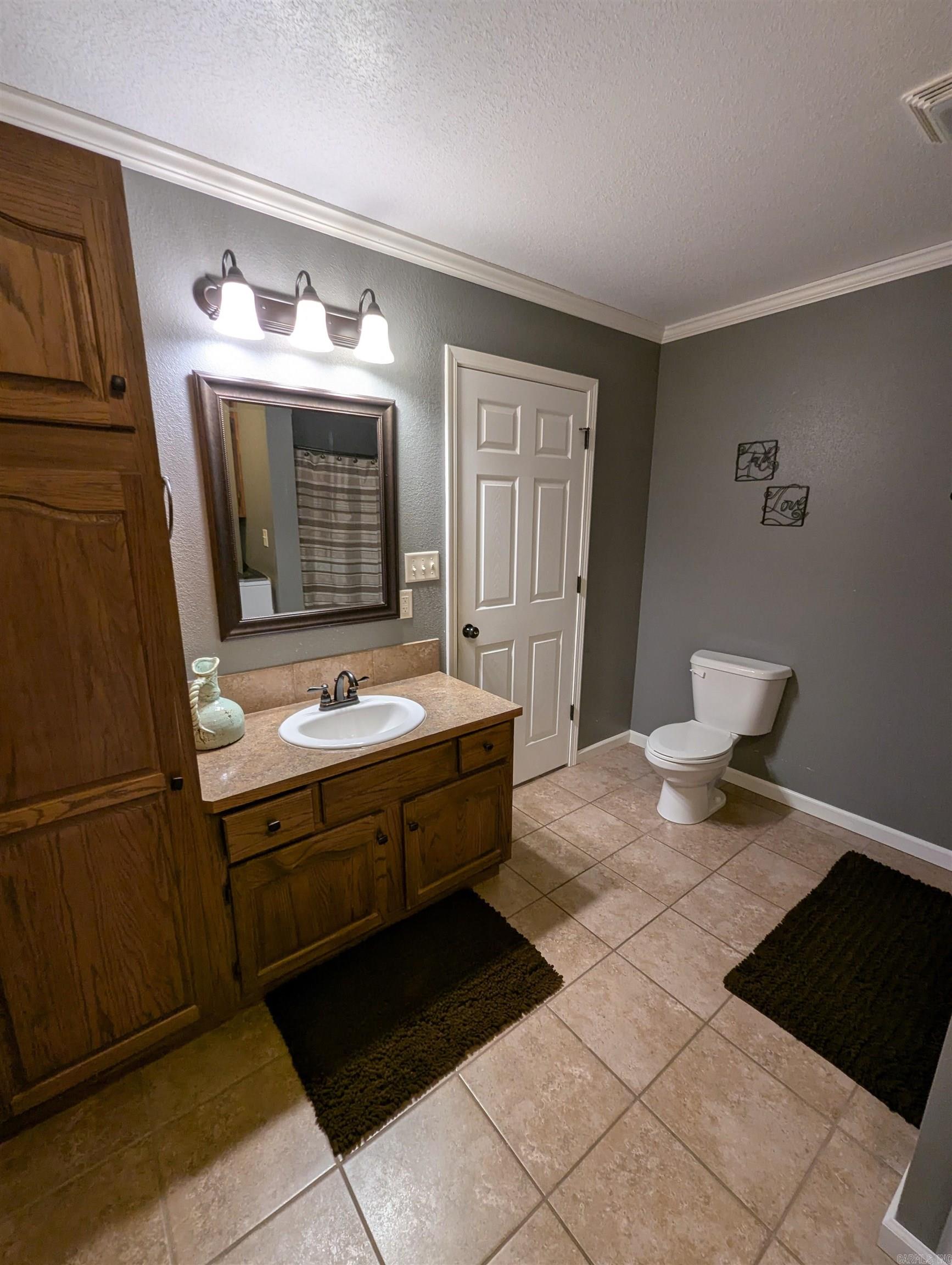 20 Pure Country Road Greers Ferry, AR 72067