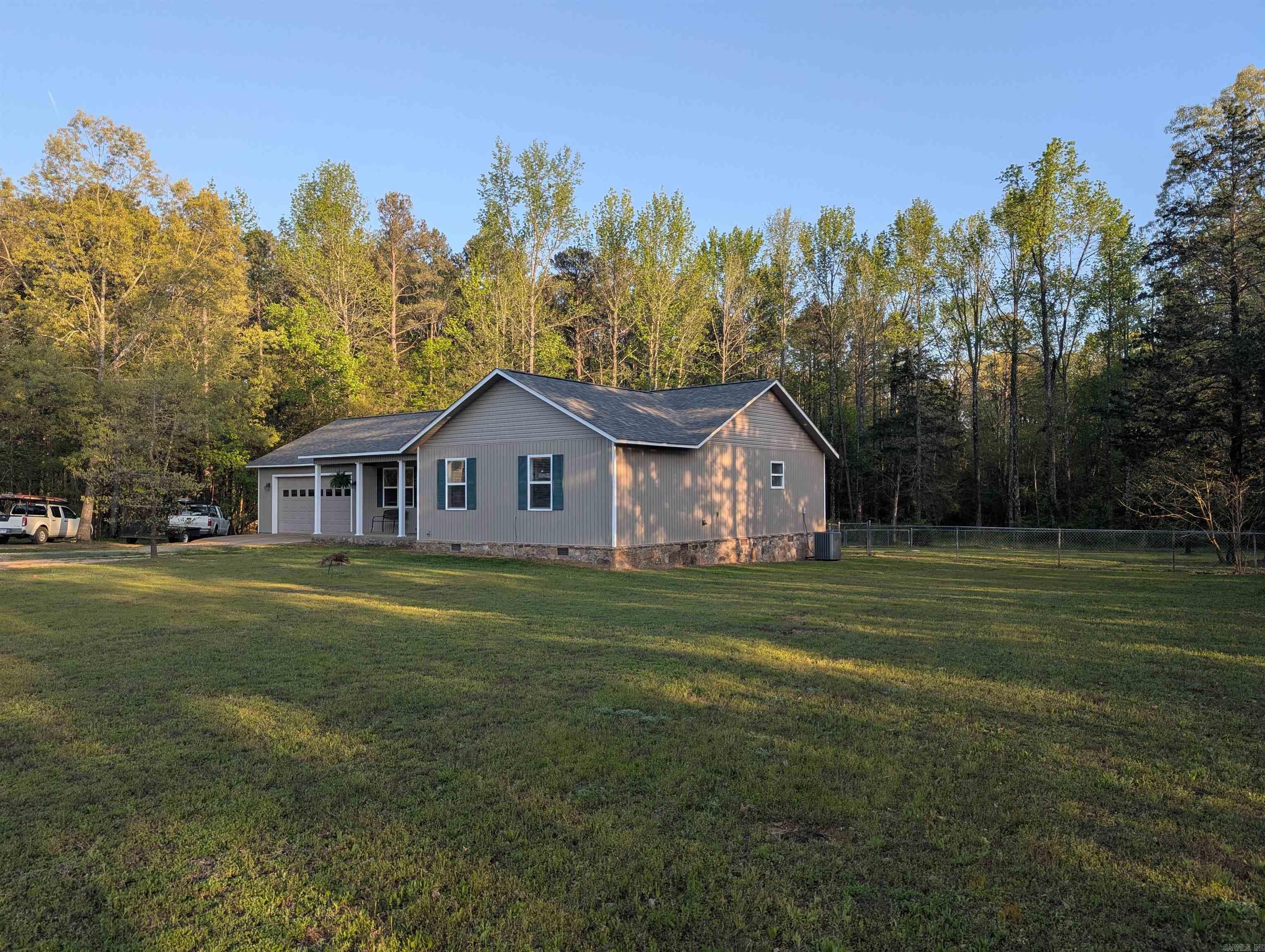 20 Pure Country Road Greers Ferry, AR 72067