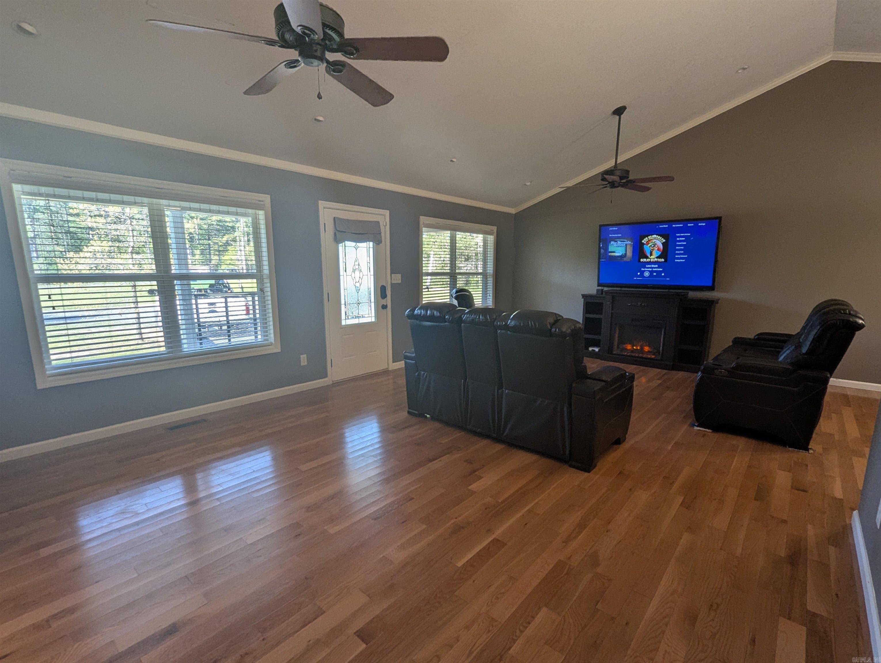 20 Pure Country Road Greers Ferry, AR 72067