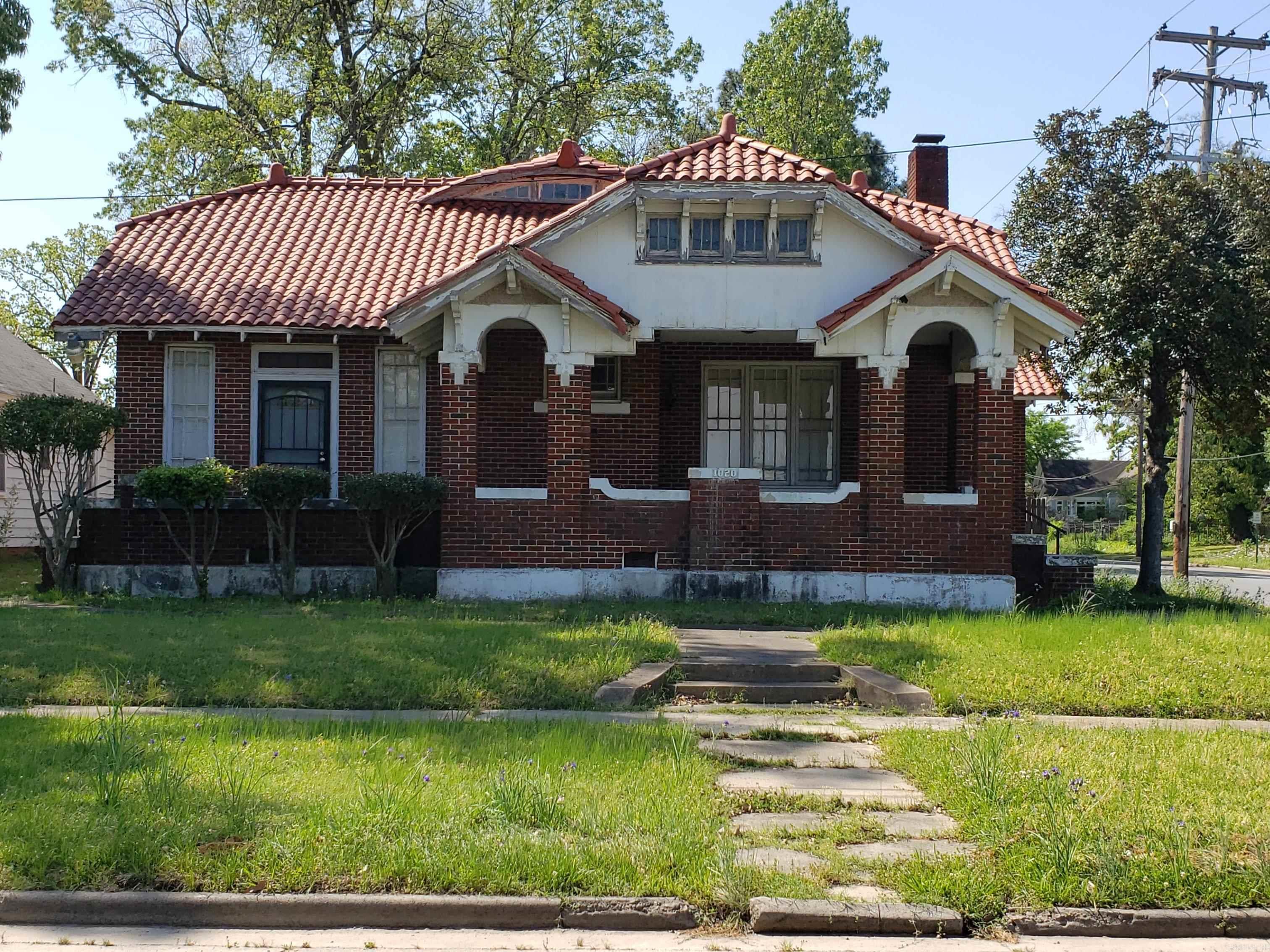 1020 W 13th Ave  Pine Bluff, AR
