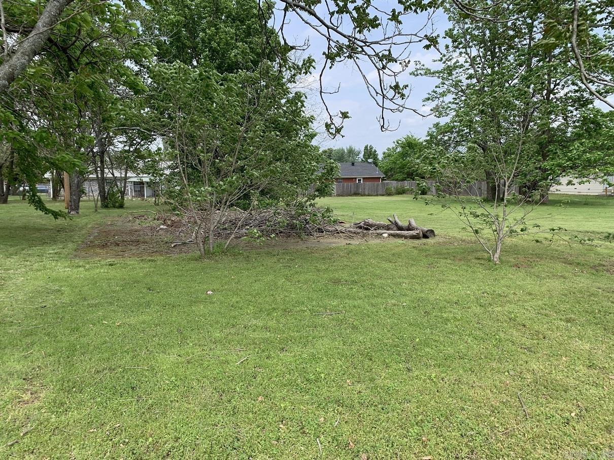 1315 E 16th  Russellville, AR