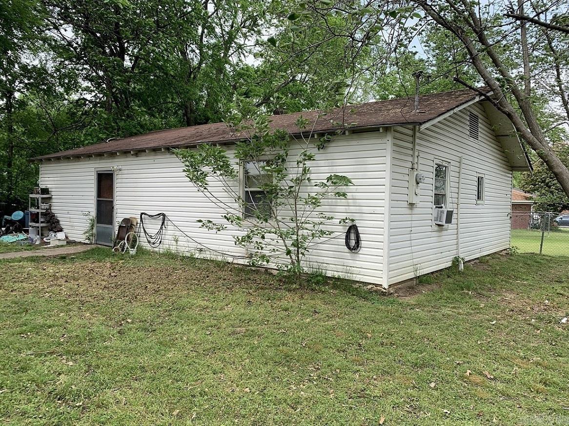1315 E 16th  Russellville, AR