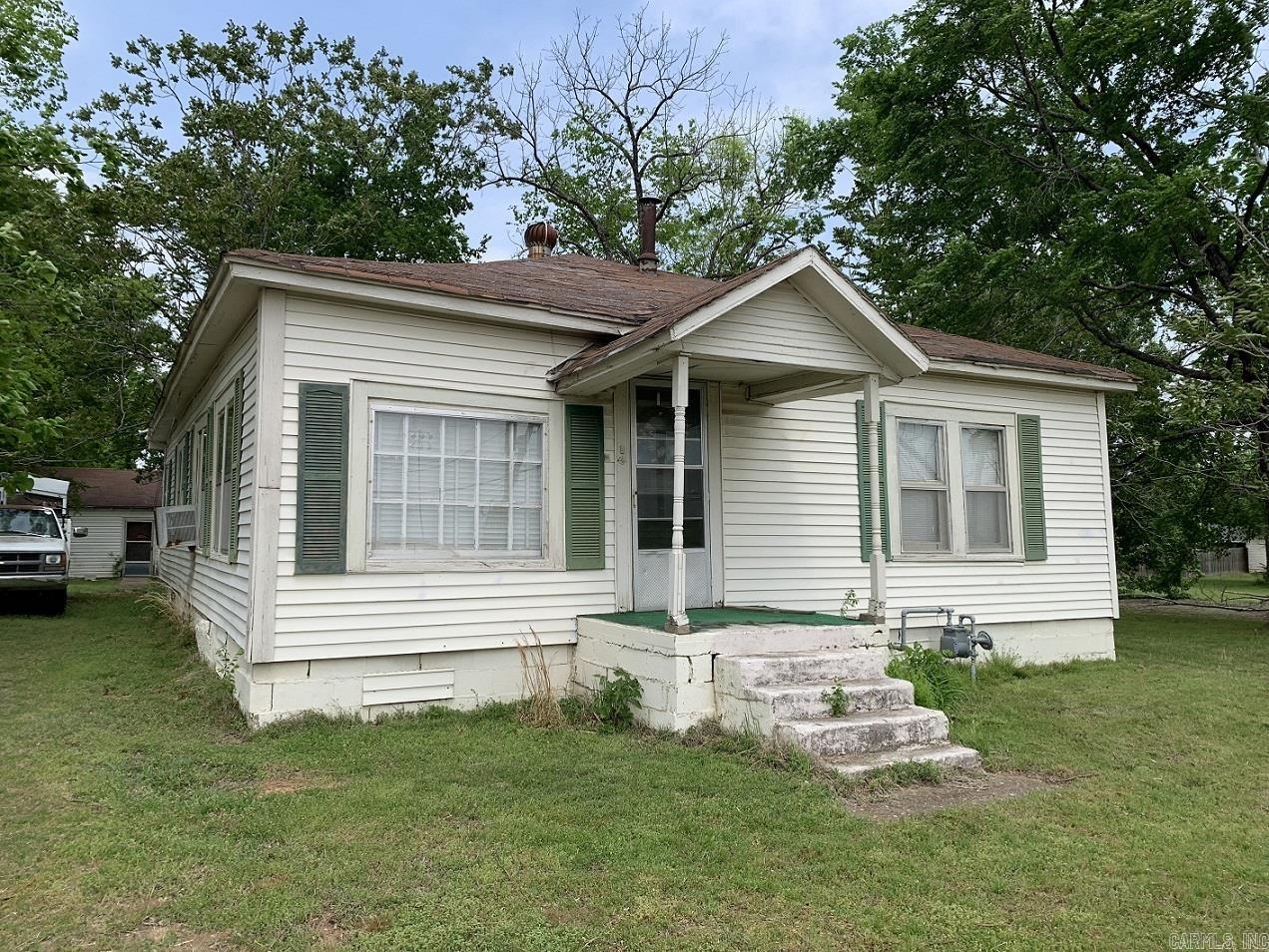 1315 E 16th  Russellville, AR