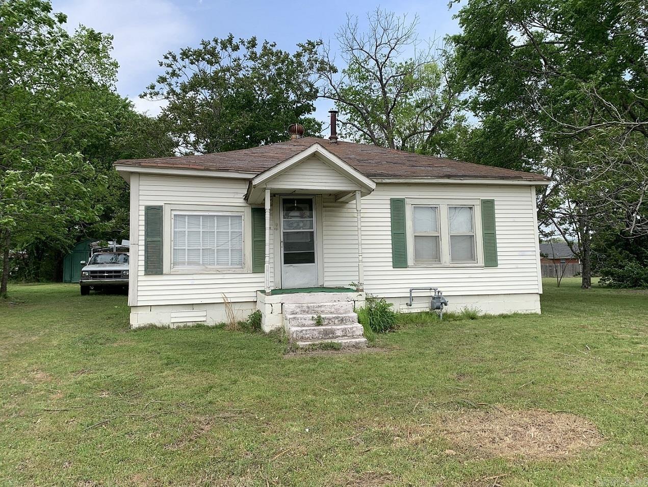 1315 E 16th  Russellville, AR