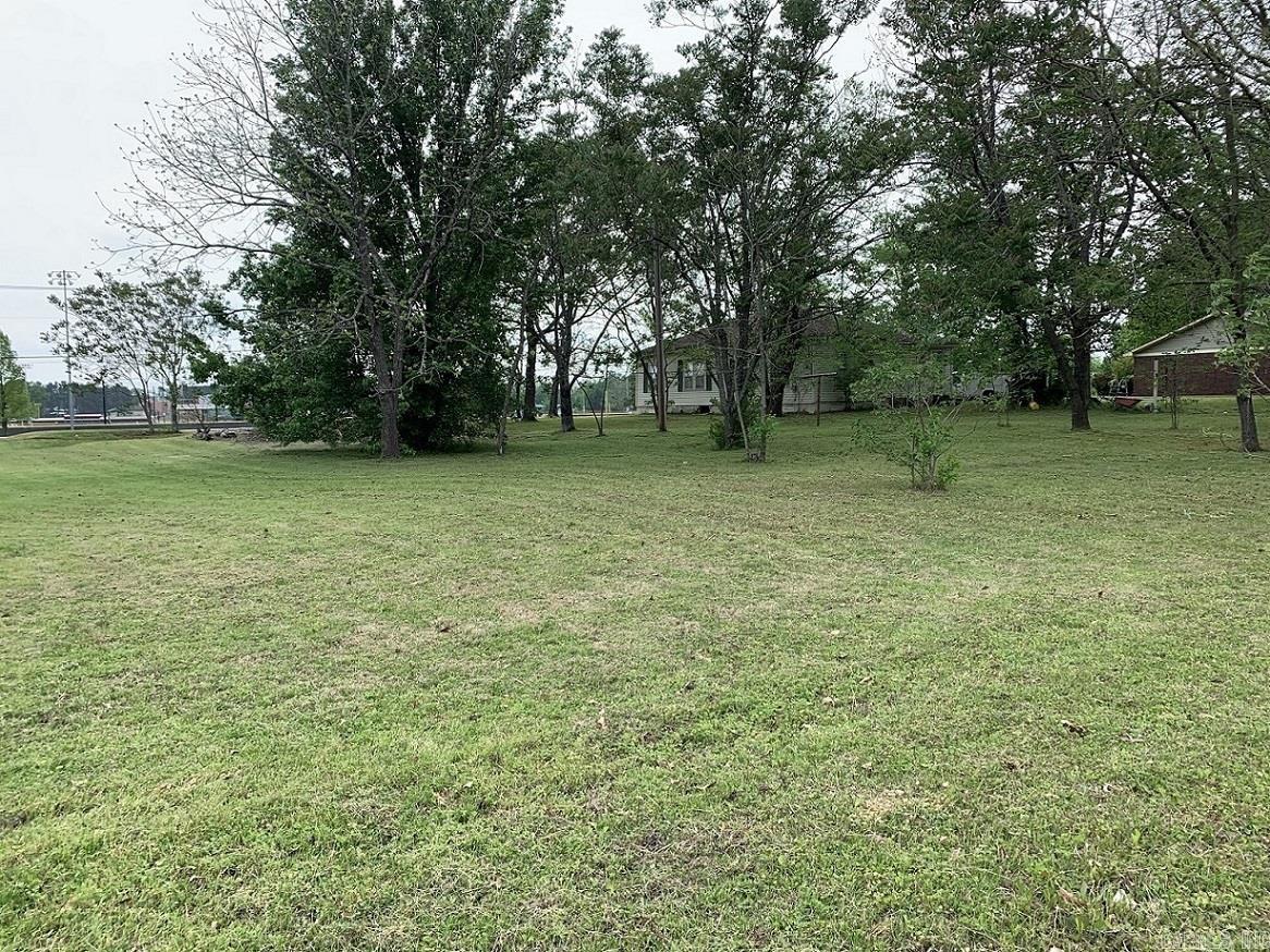 1315 E 16th  Russellville, AR