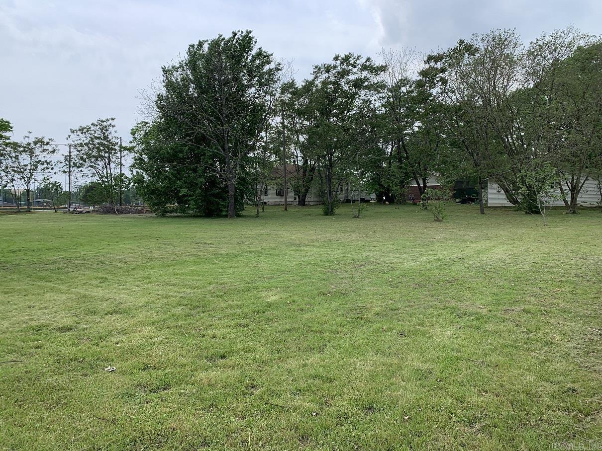 1315 E 16th  Russellville, AR