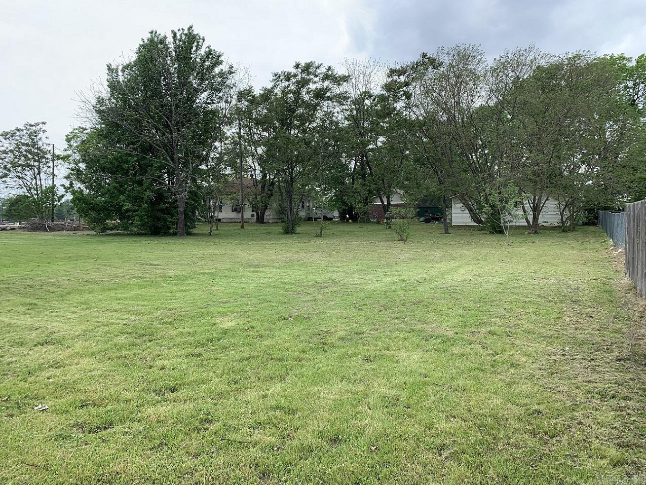 1315 E 16th  Russellville, AR