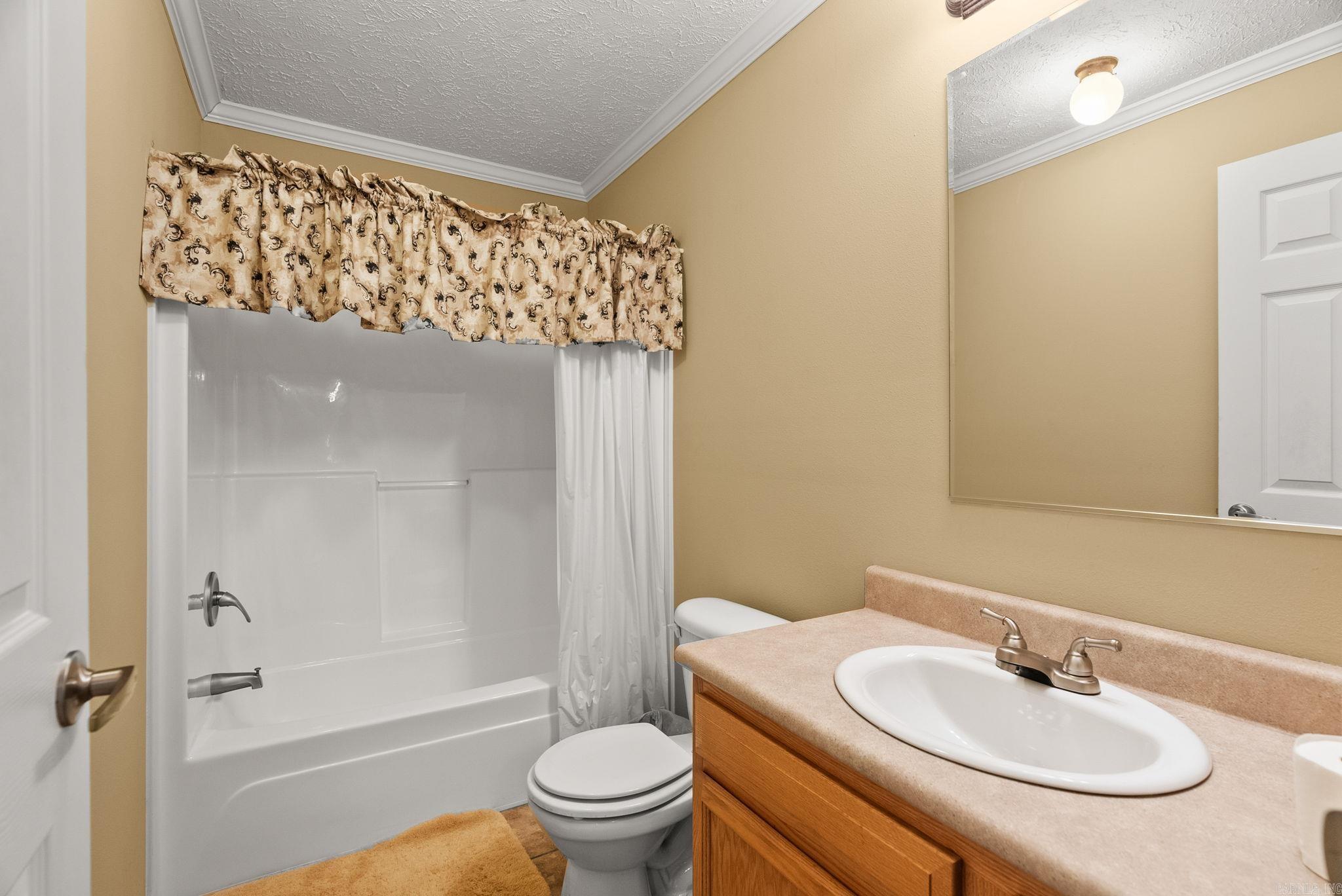 435  HAPPY HOLLOW ROAD  Bee Branch, AR