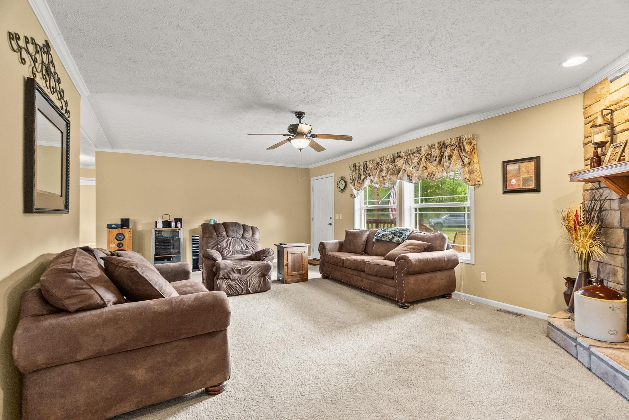 435  HAPPY HOLLOW ROAD  Bee Branch, AR