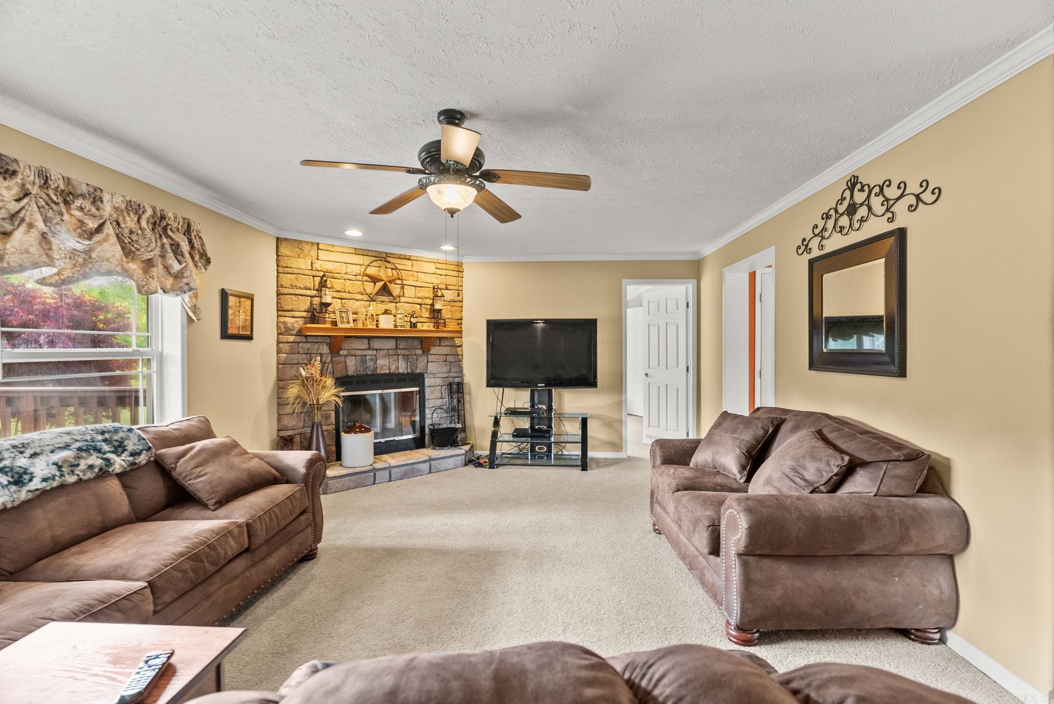 435  HAPPY HOLLOW ROAD  Bee Branch, AR