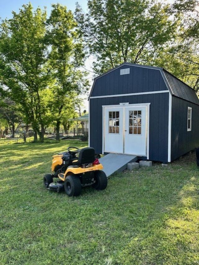 1008  Oak  Mountain View, AR